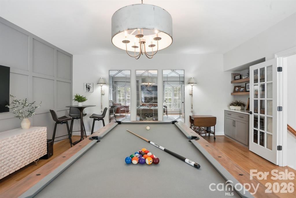 Twelve Oaks - Residential