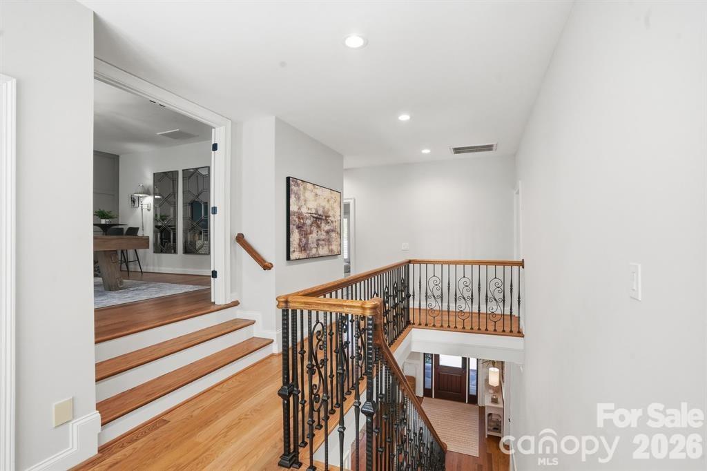 Twelve Oaks - Residential
