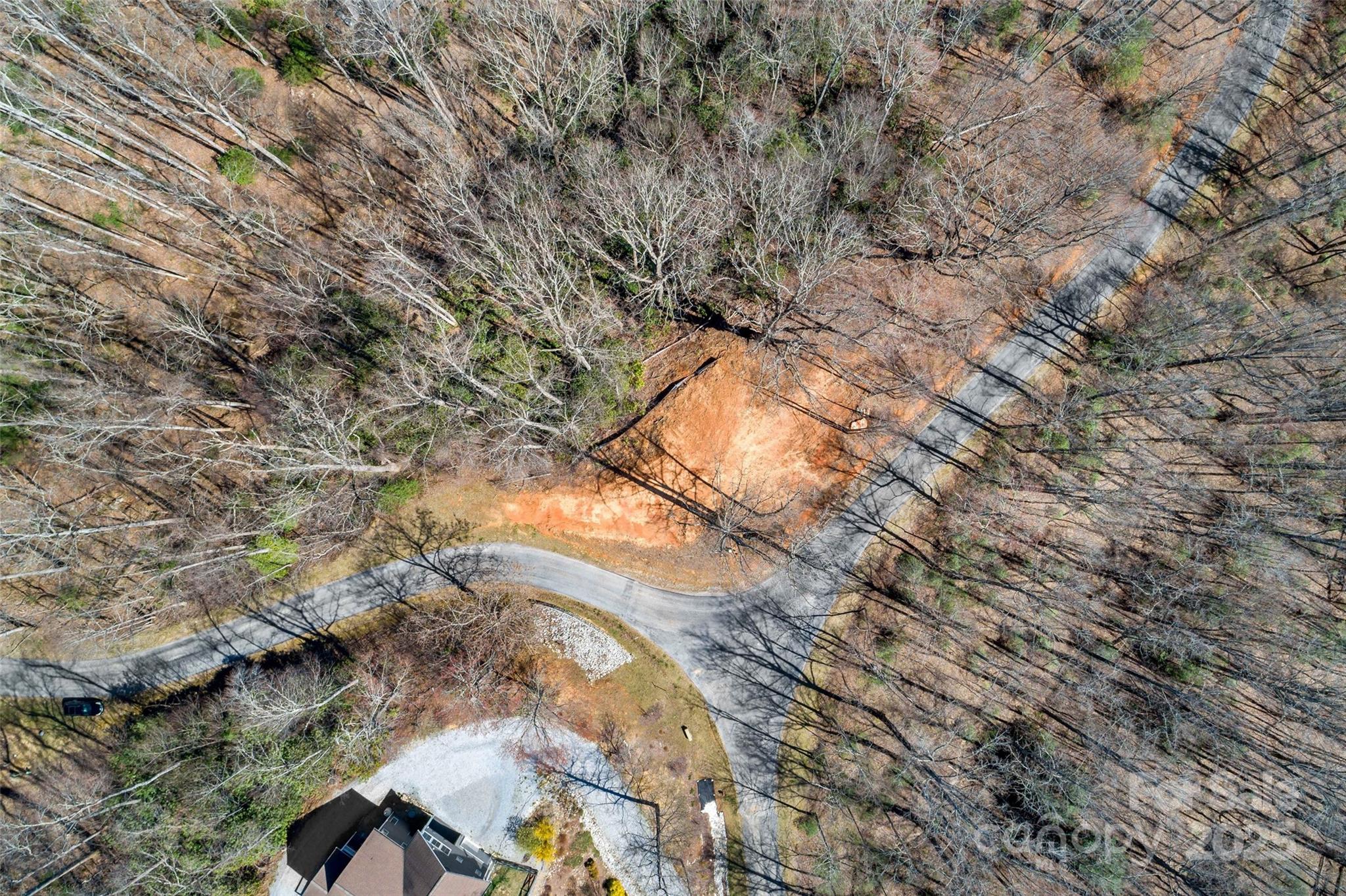 Linville Falls Mountain Club and Preserve - Land