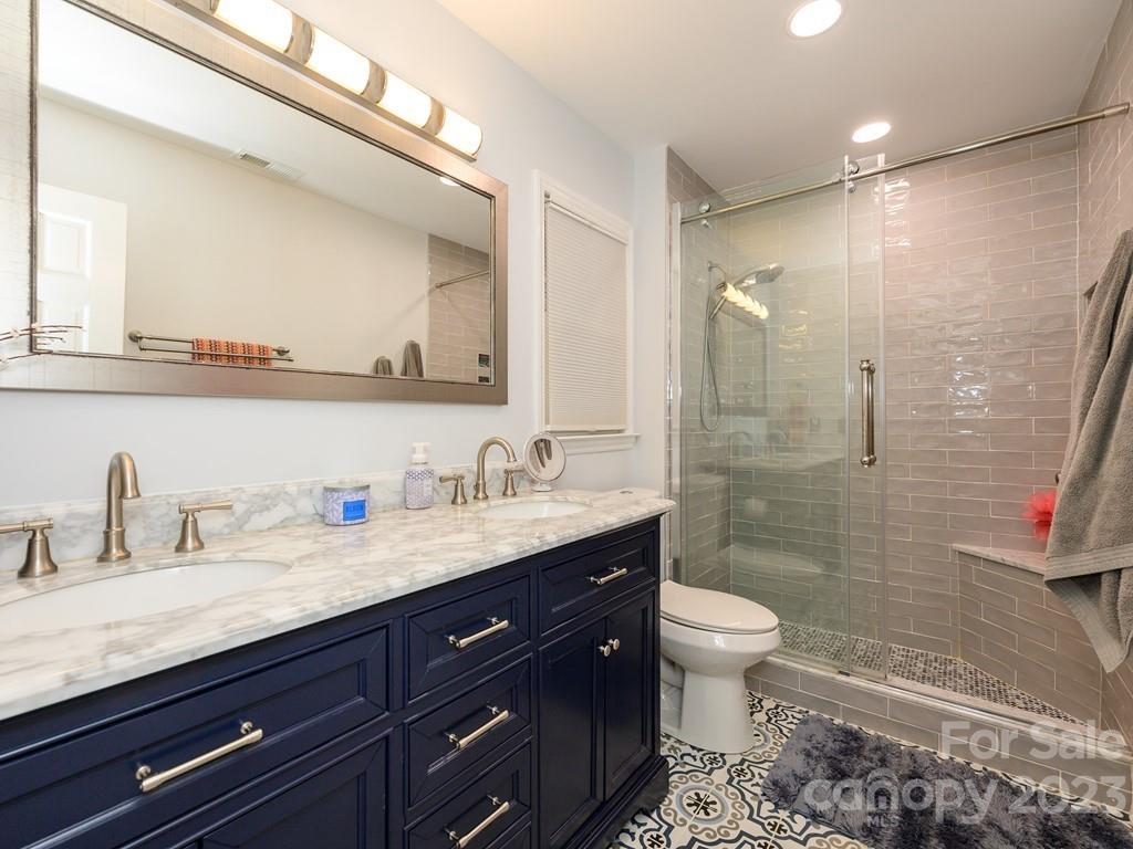 Tega Cay - Residential