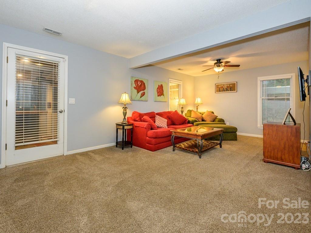 Tega Cay - Residential