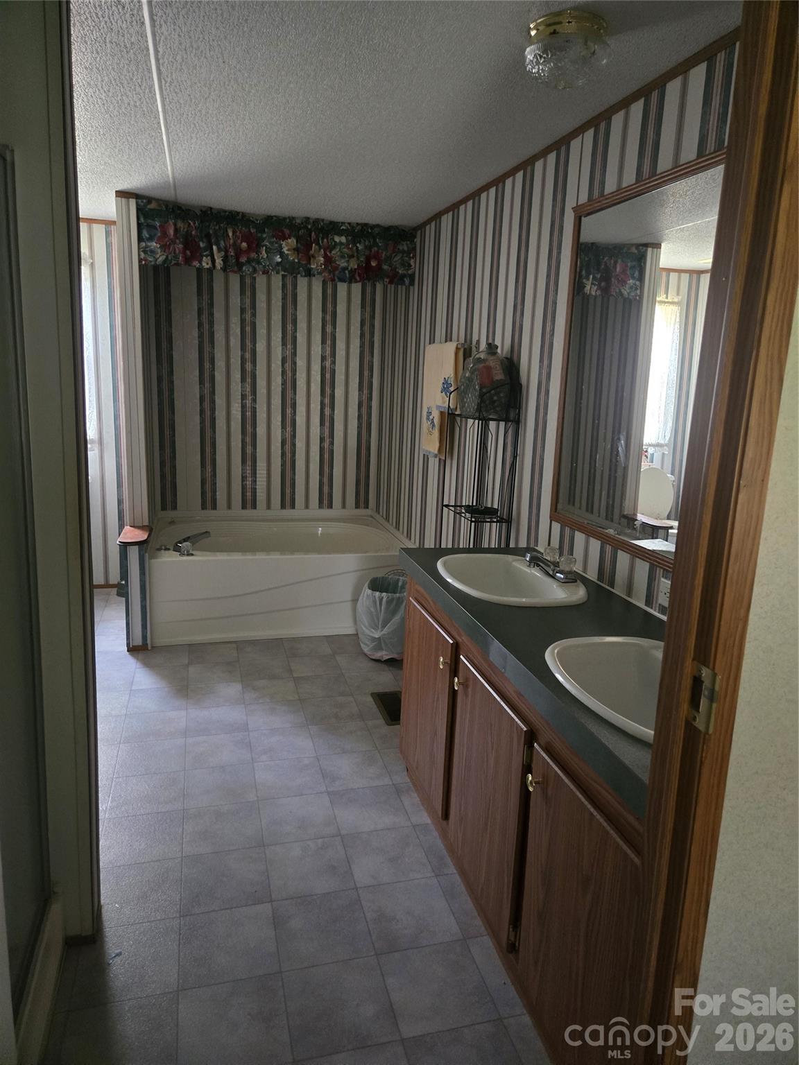 Castleberry - Residential