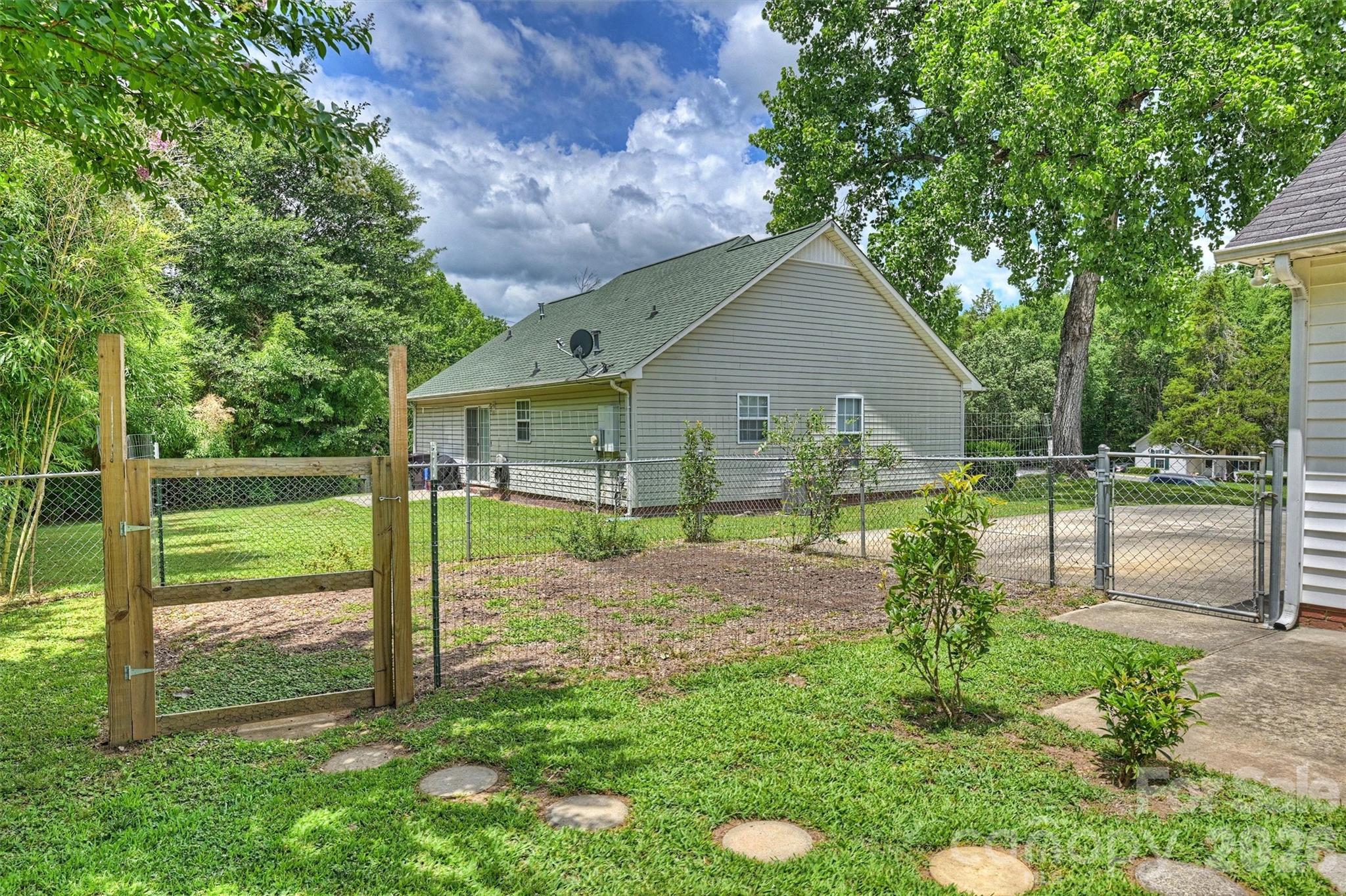 Taylor Oaks - Residential