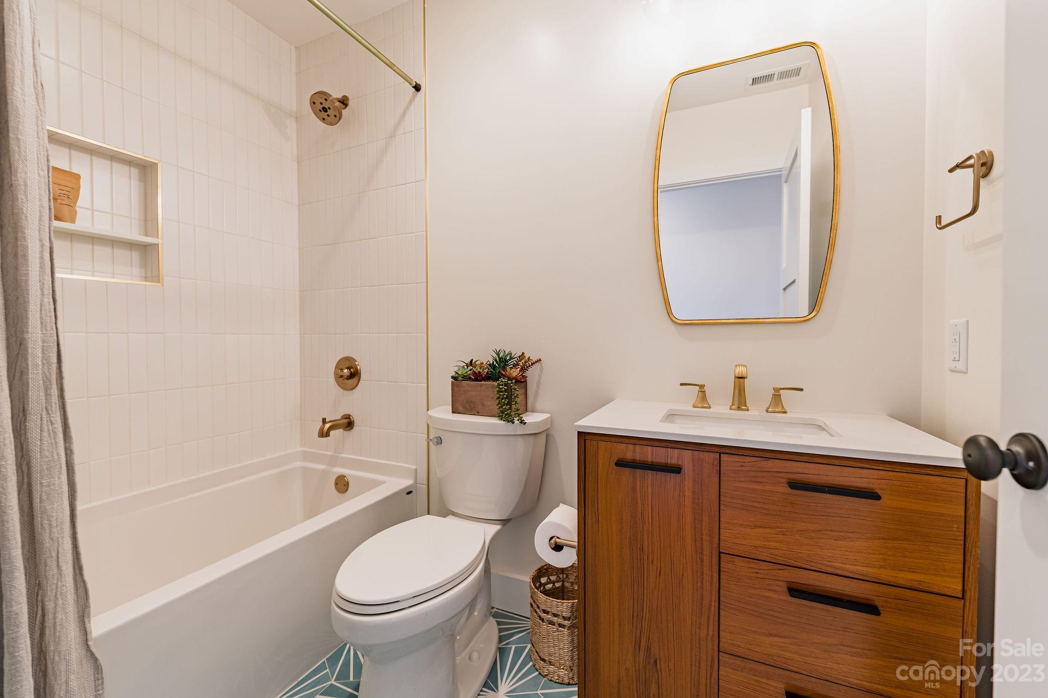 Gay Green - Residential