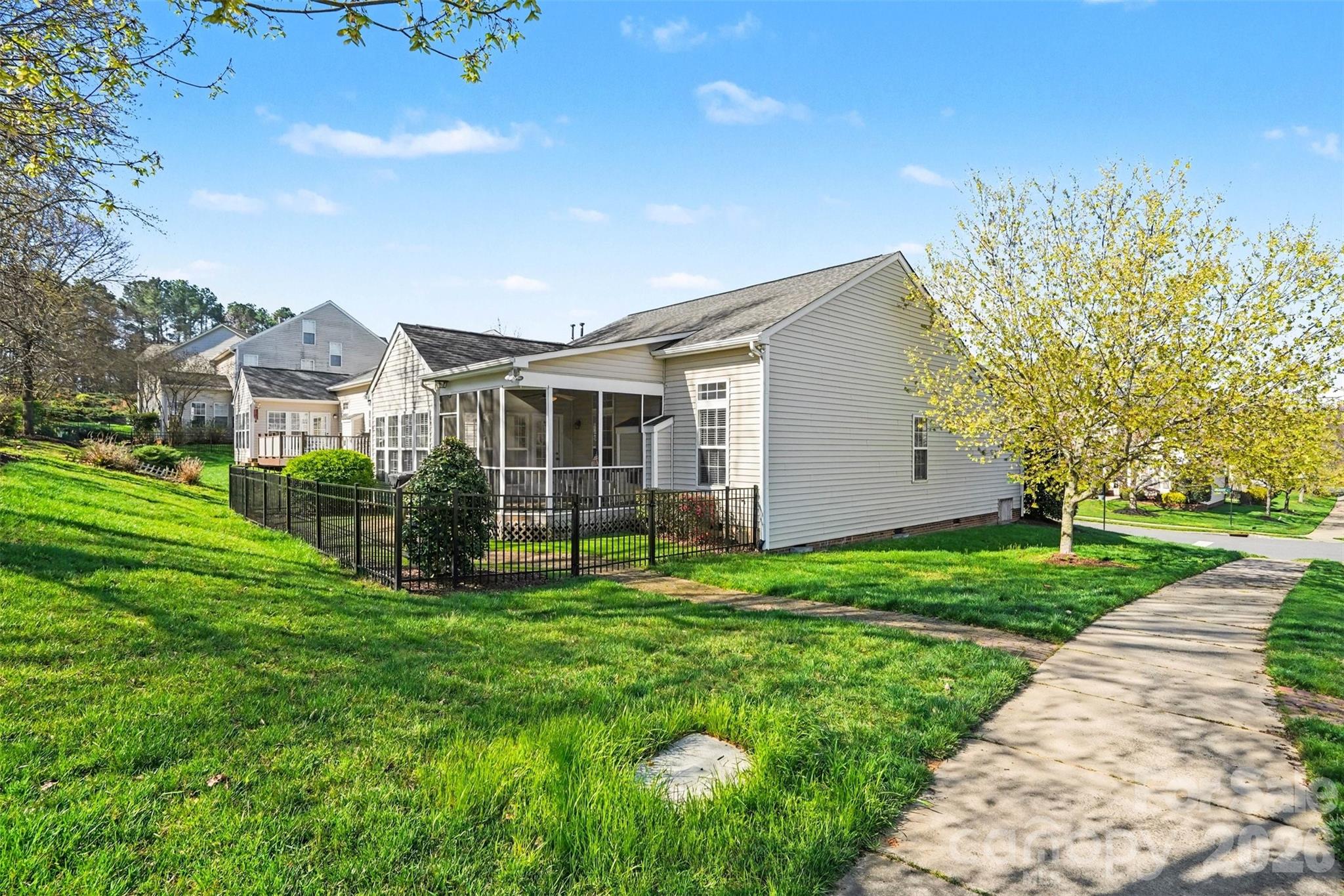 Glen Laurel - Residential