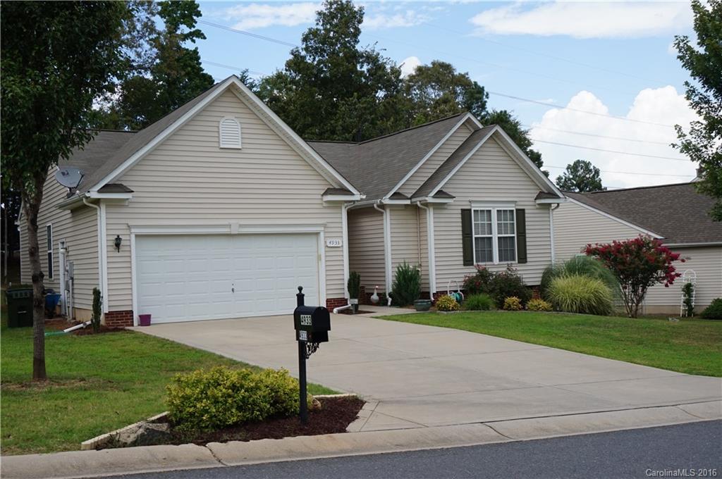 Autumn Cove At Lake Wylie - Residential