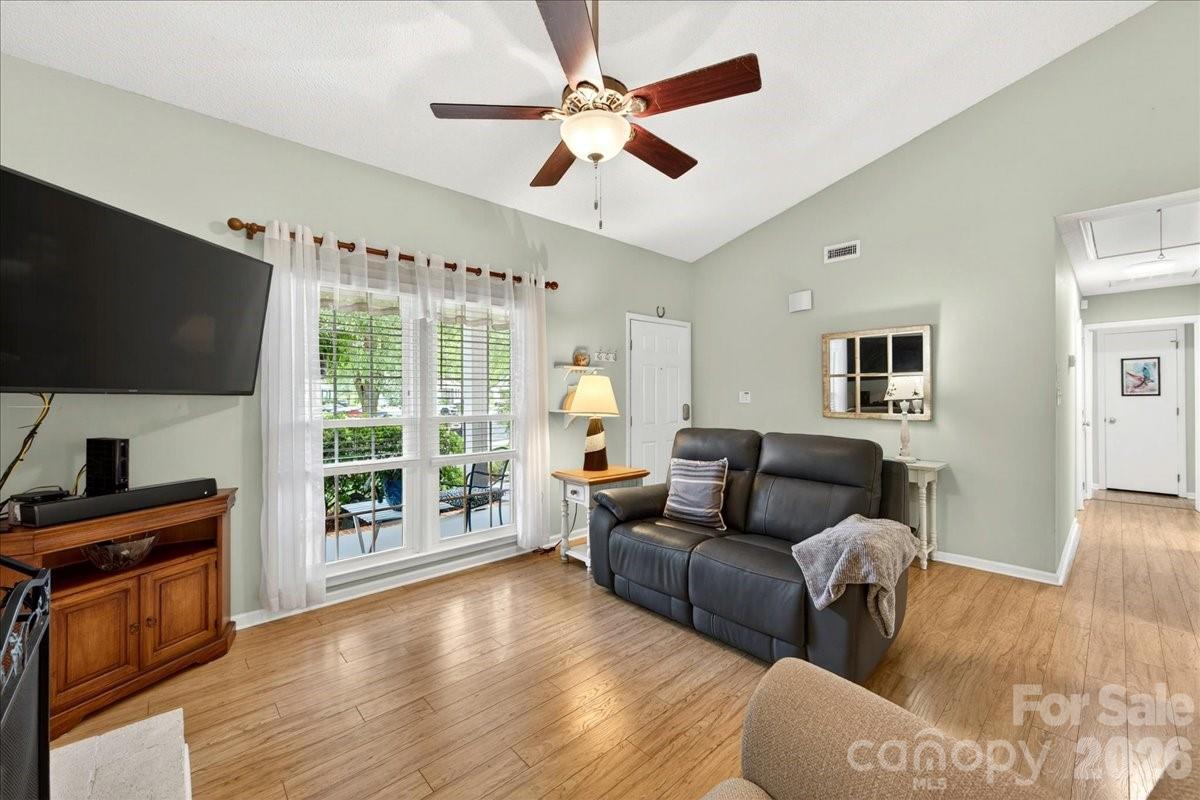 Candlewyck - Residential