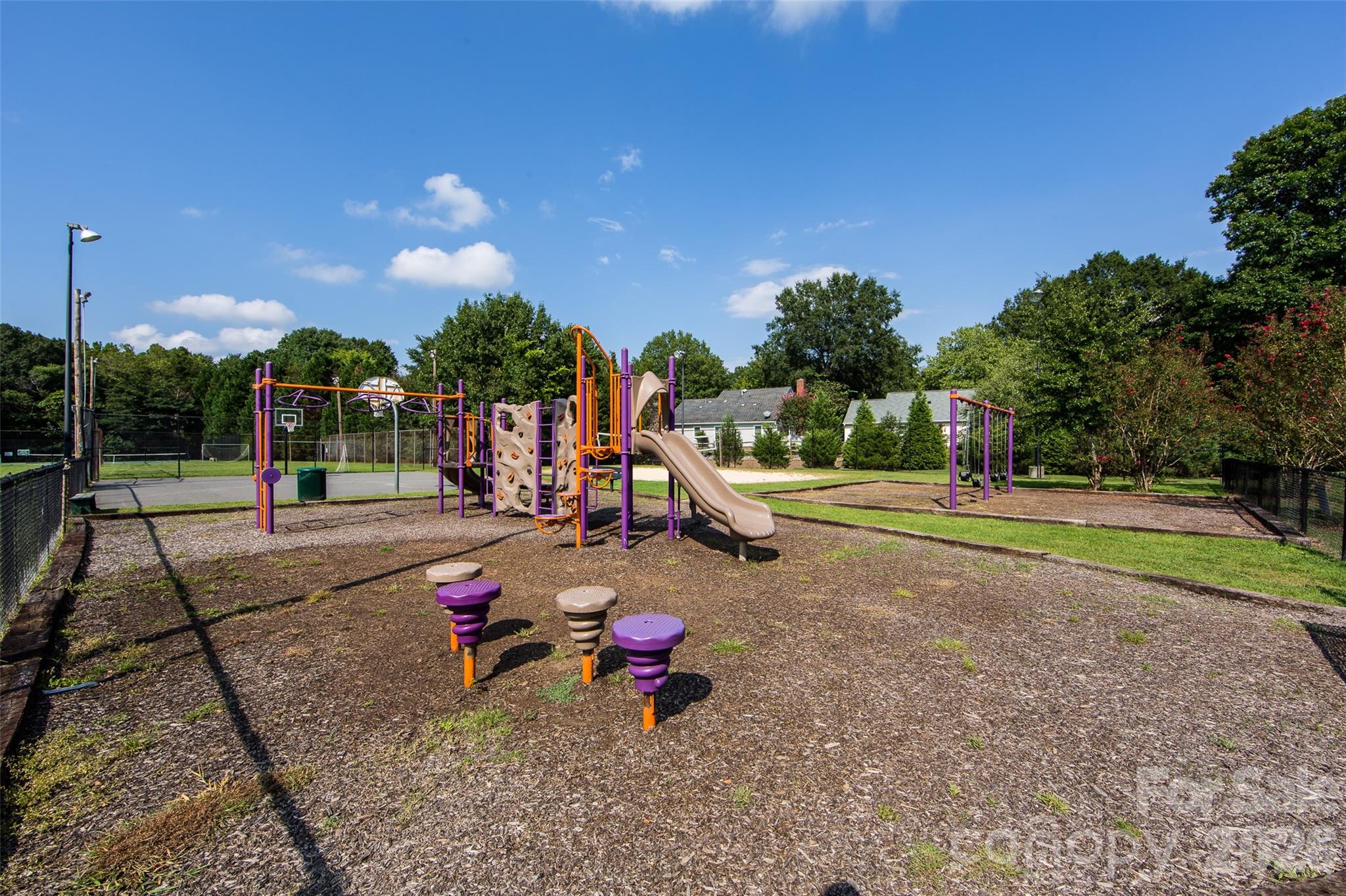 Candlewyck - Residential