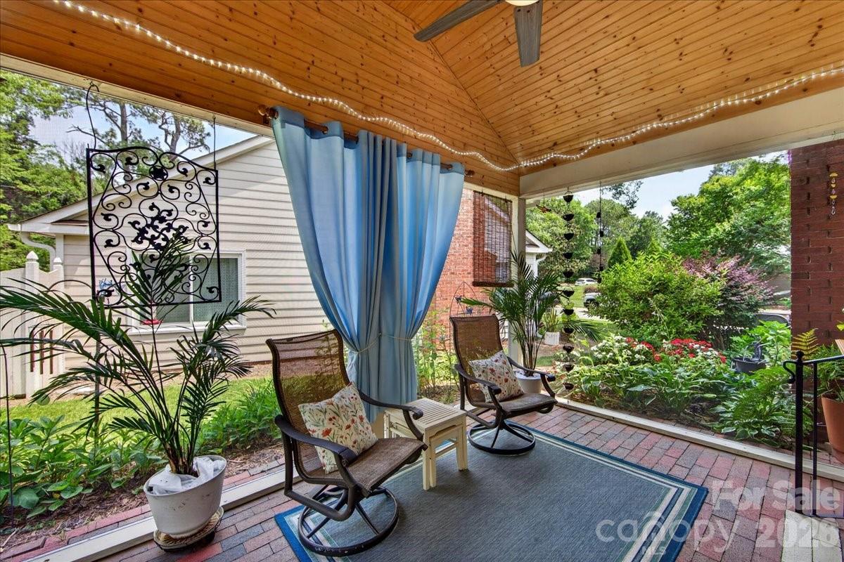 Candlewyck - Residential
