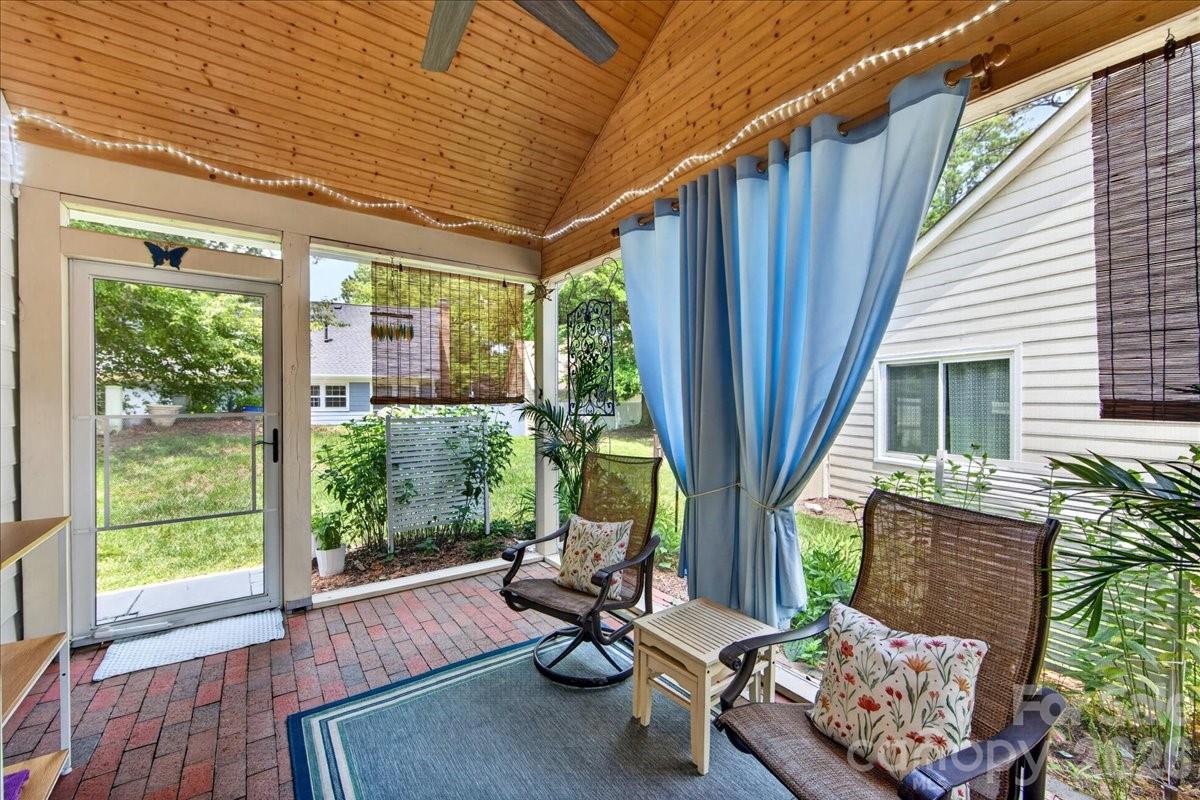 Candlewyck - Residential