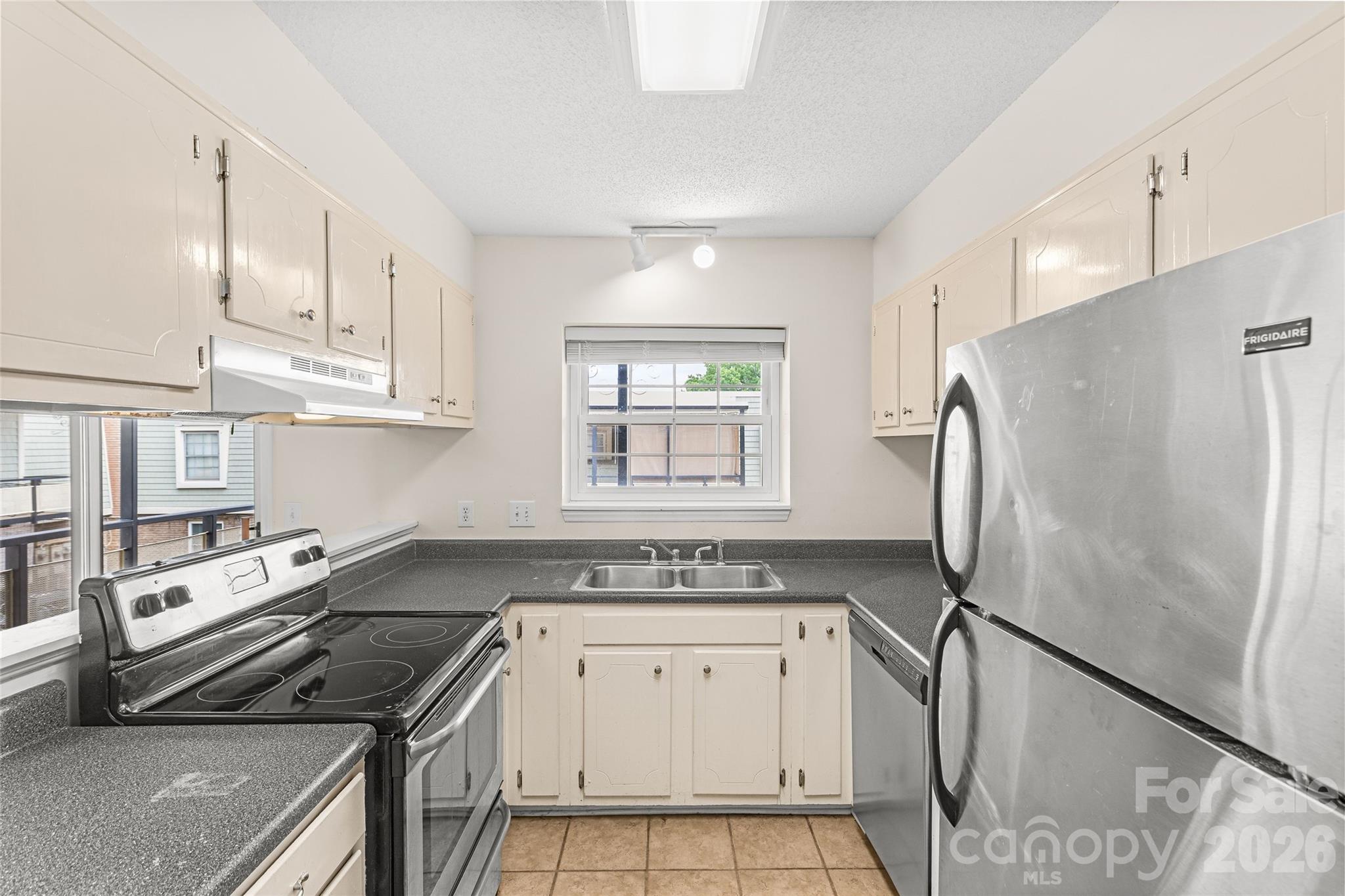 Dilworth Edge - Residential