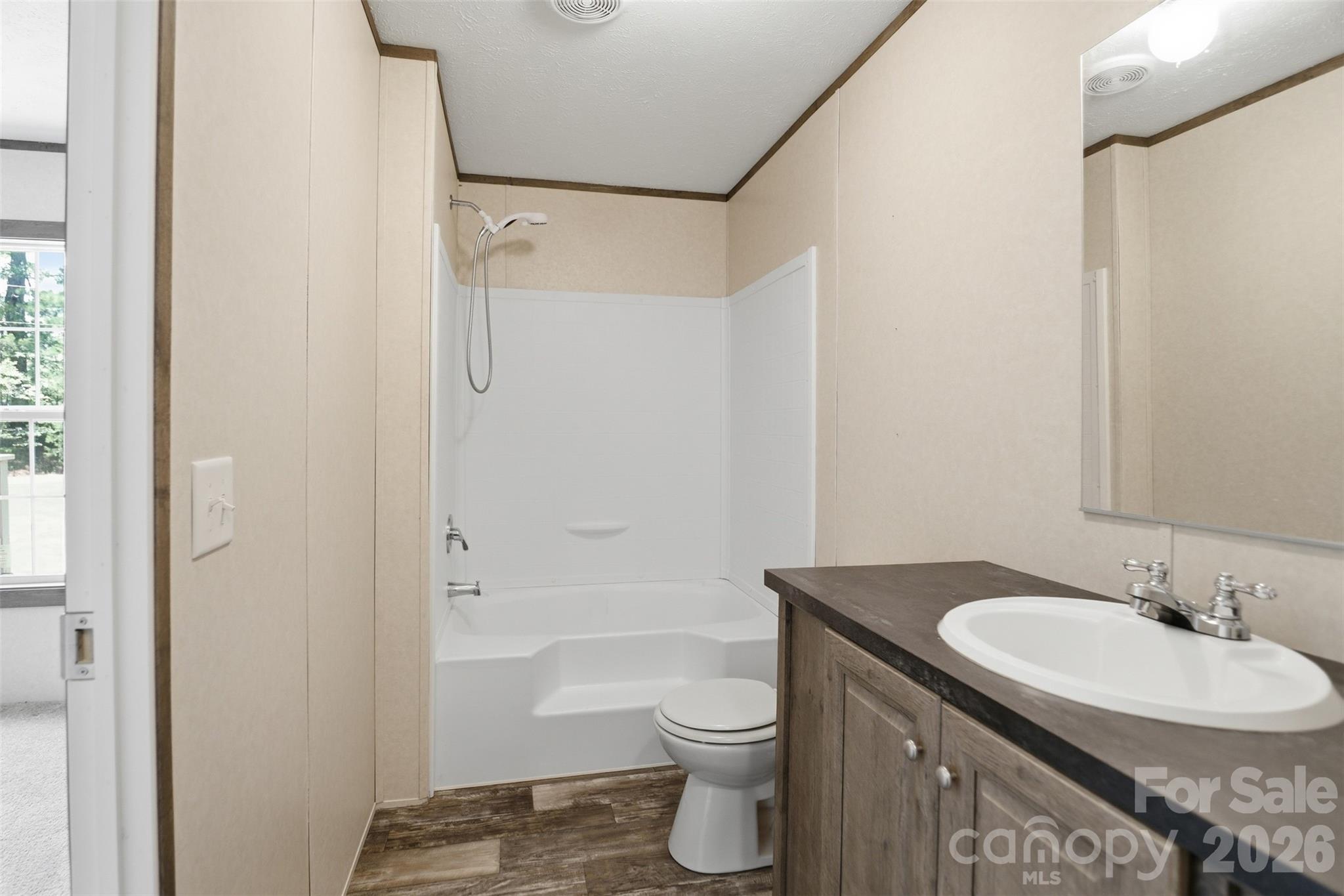Mirror Lake - Residential