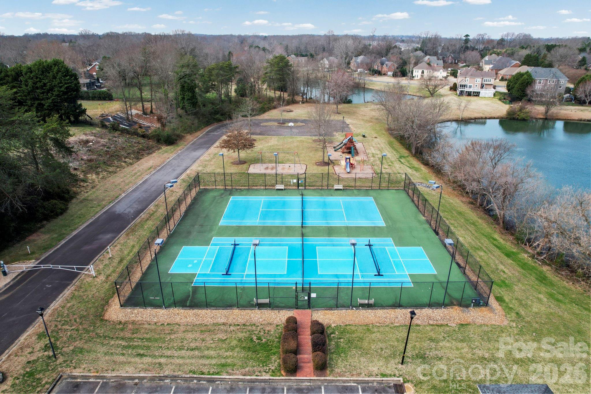 Beacon Knoll Villas - Residential
