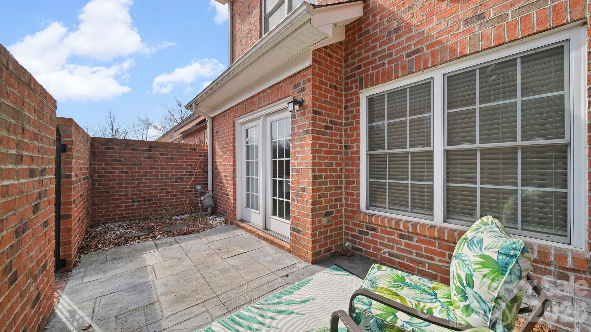 Beacon Knoll Villas - Residential