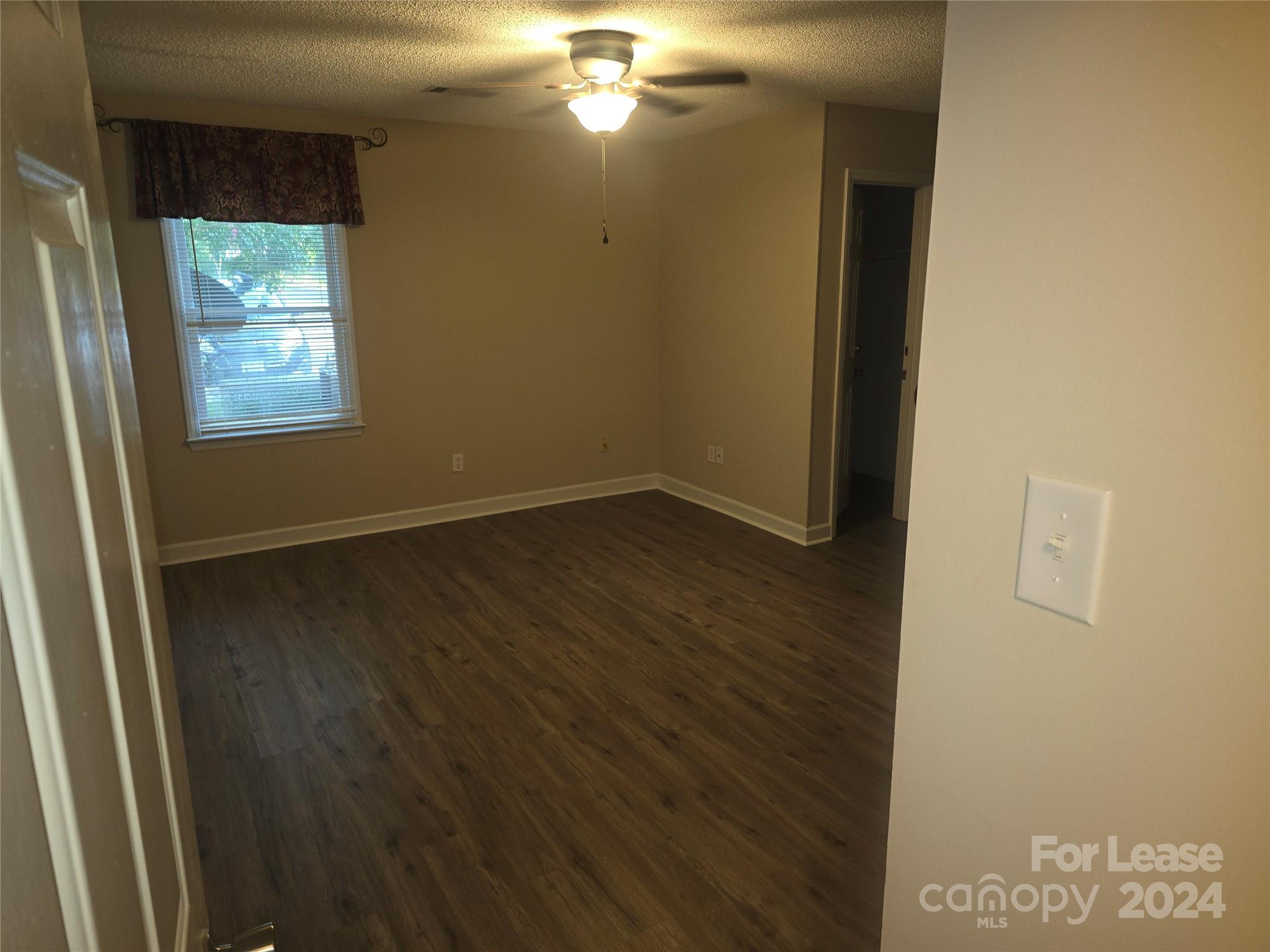 Tall Oaks - Residential Lease