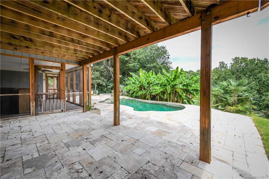 Tega Cay - Residential