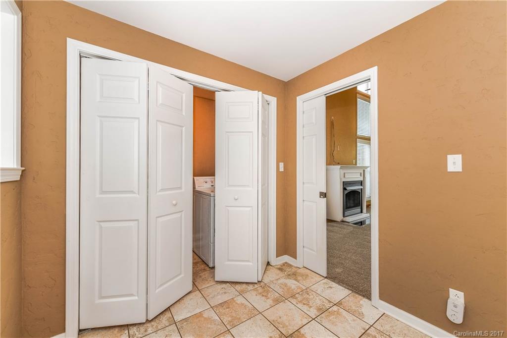 Tega Cay - Residential