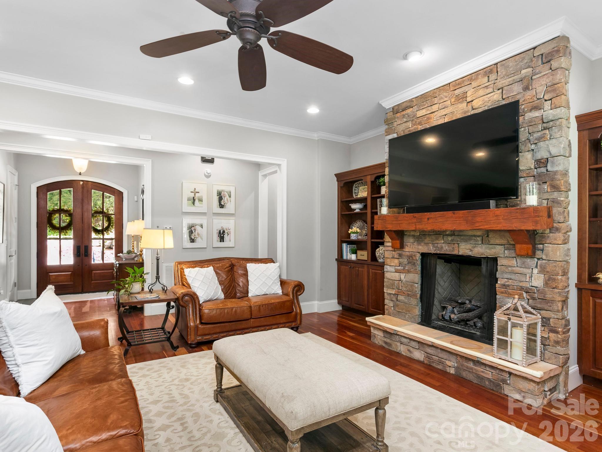 Cobblestone Village - Residential