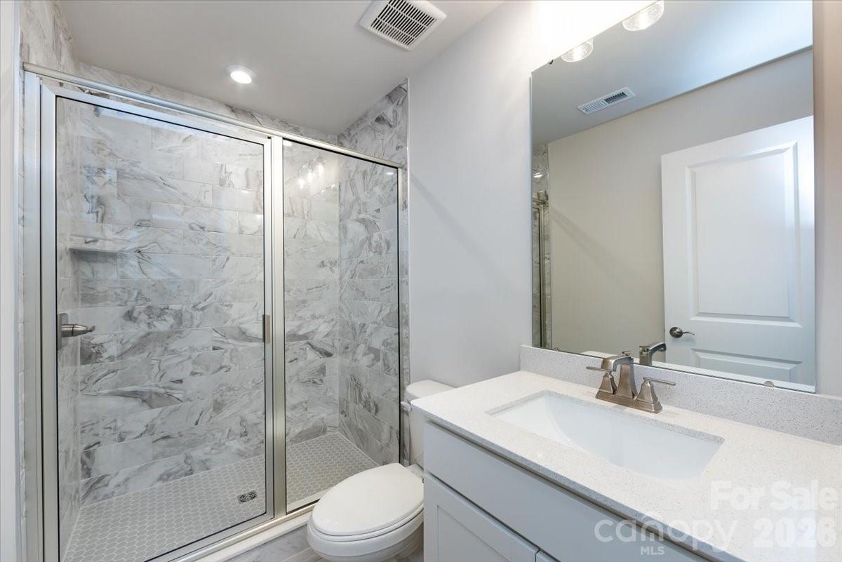 Context at Oakhurst - Residential