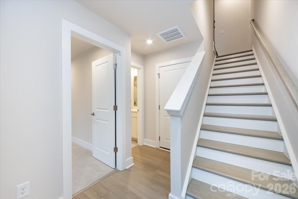 Context at Oakhurst - Residential