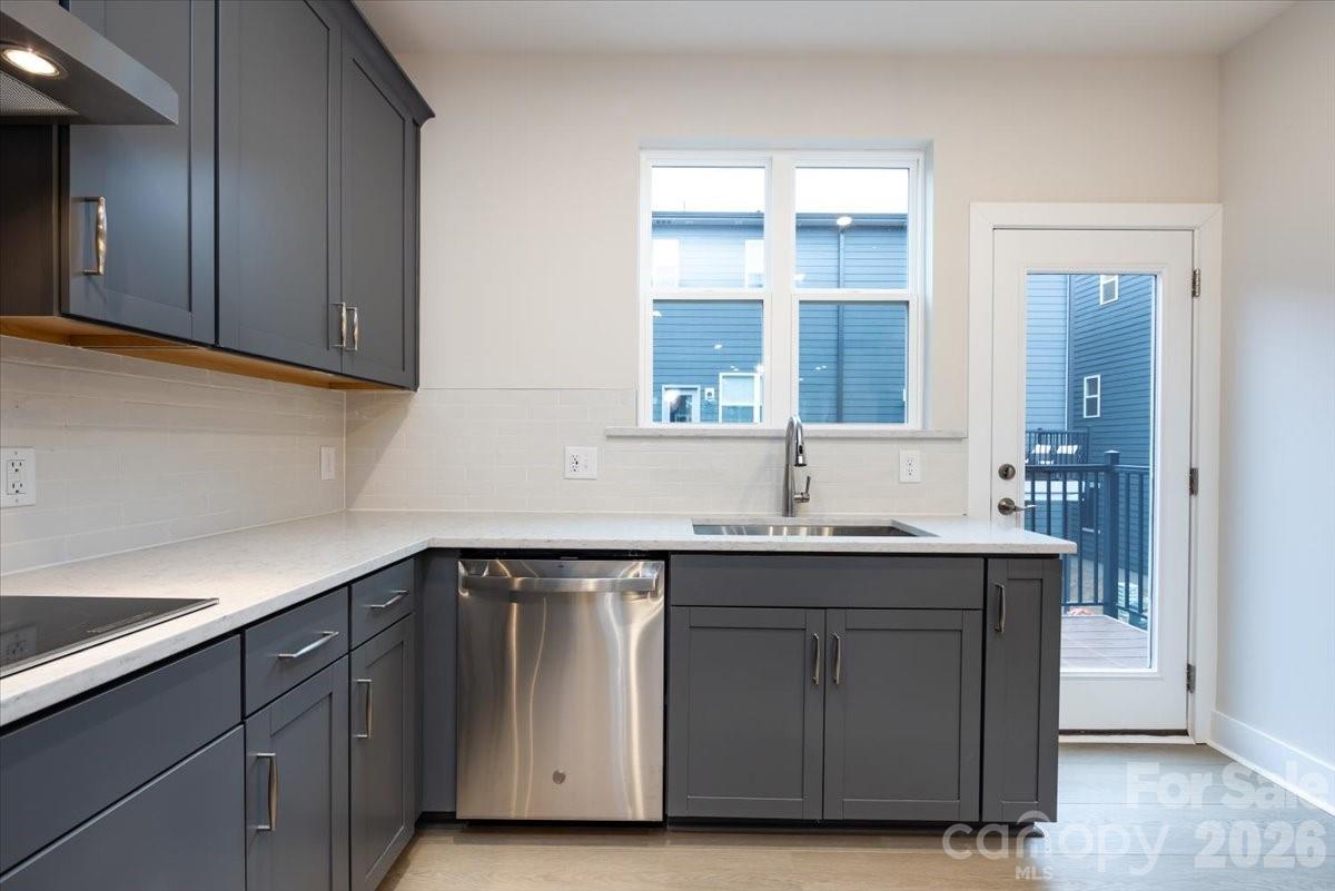 Context at Oakhurst - Residential