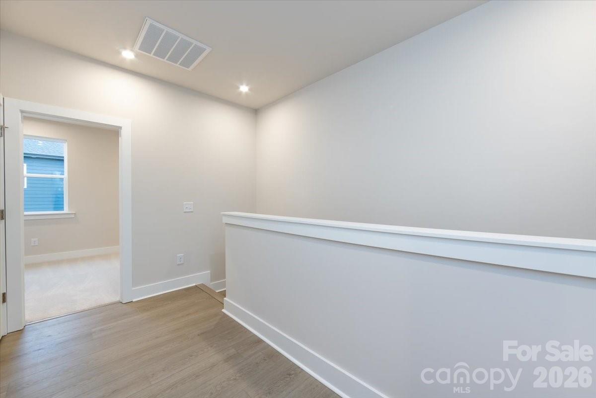 Context at Oakhurst - Residential