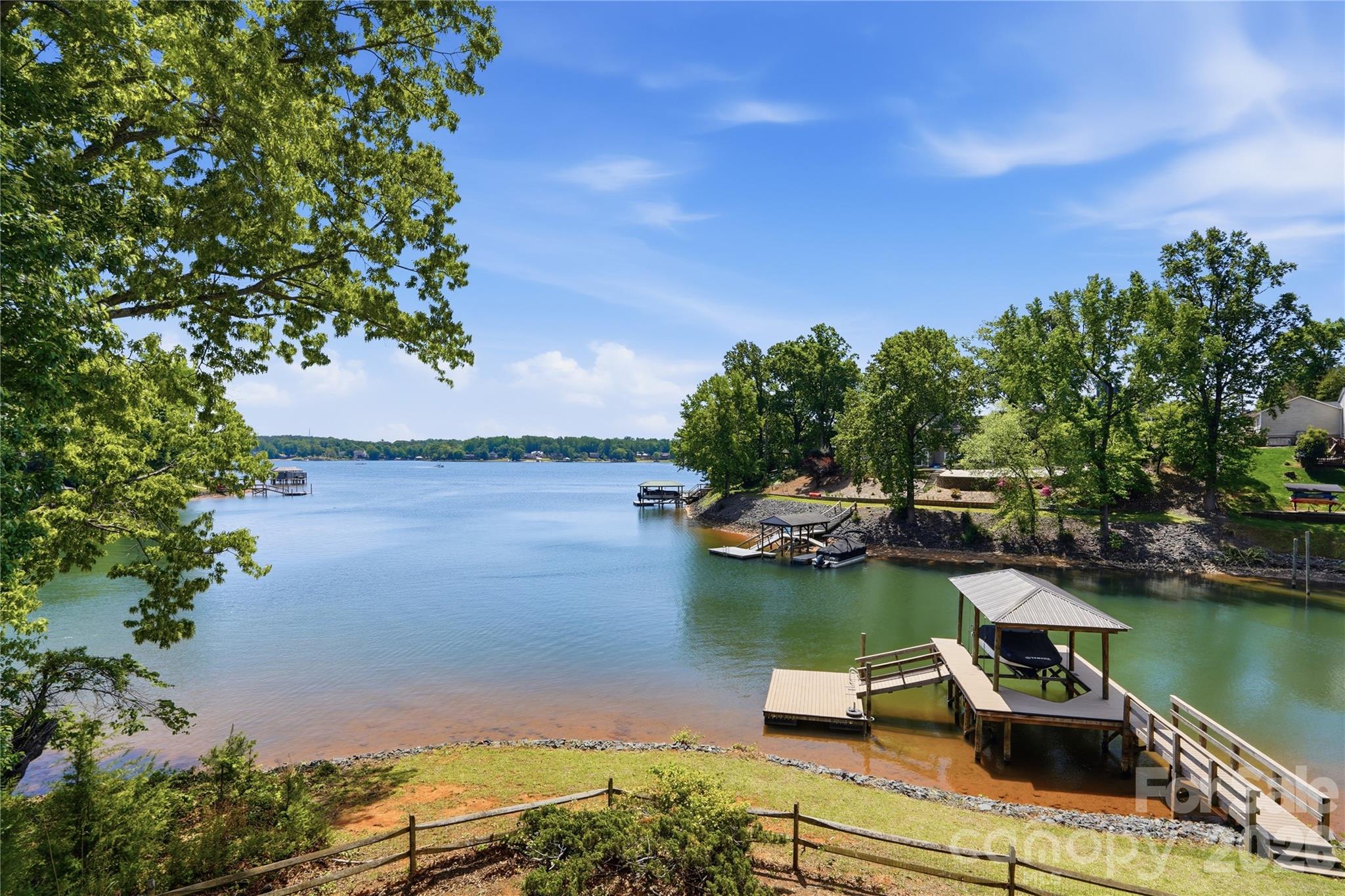 Tega Cay - Residential