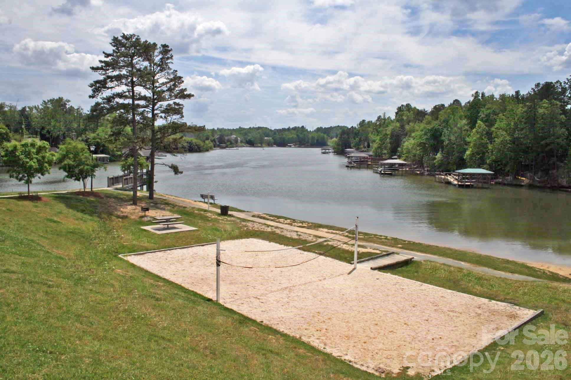 Tega Cay - Residential