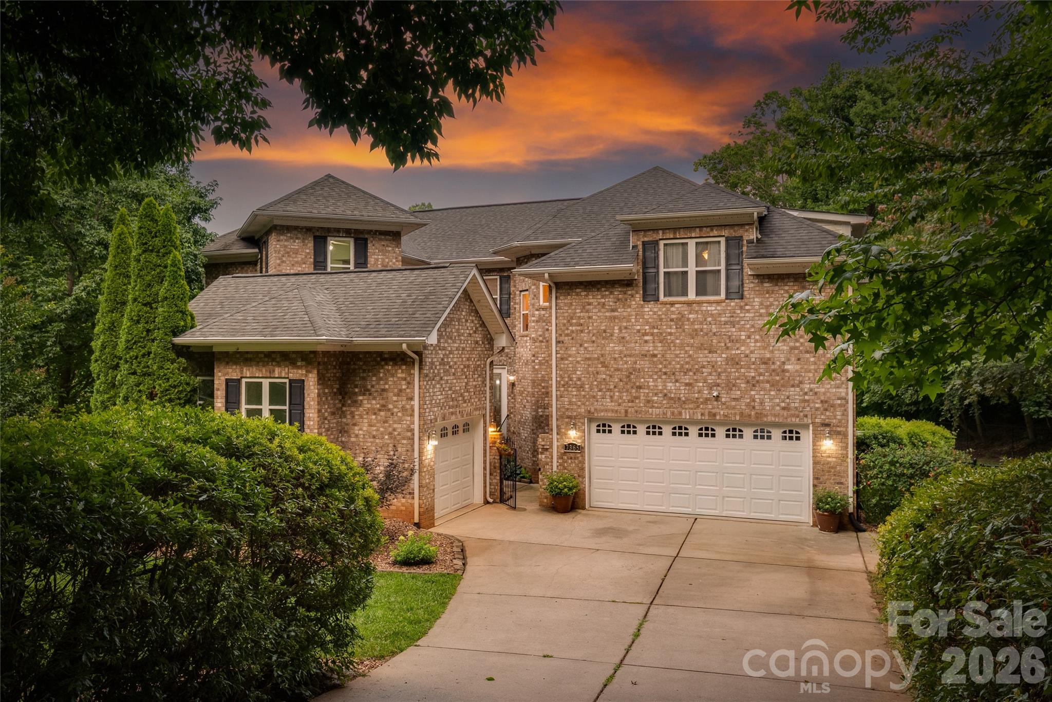 Caccia Cove - Residential