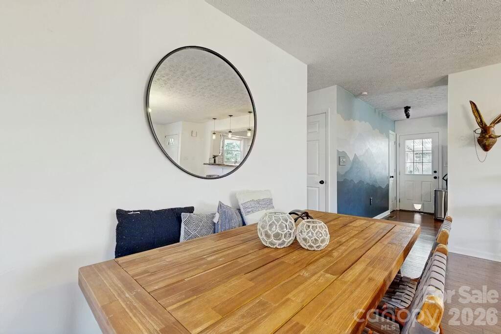 Royal Pines - Residential