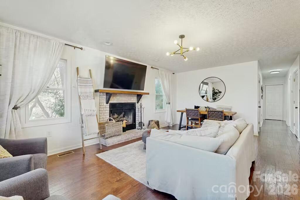 Royal Pines - Residential