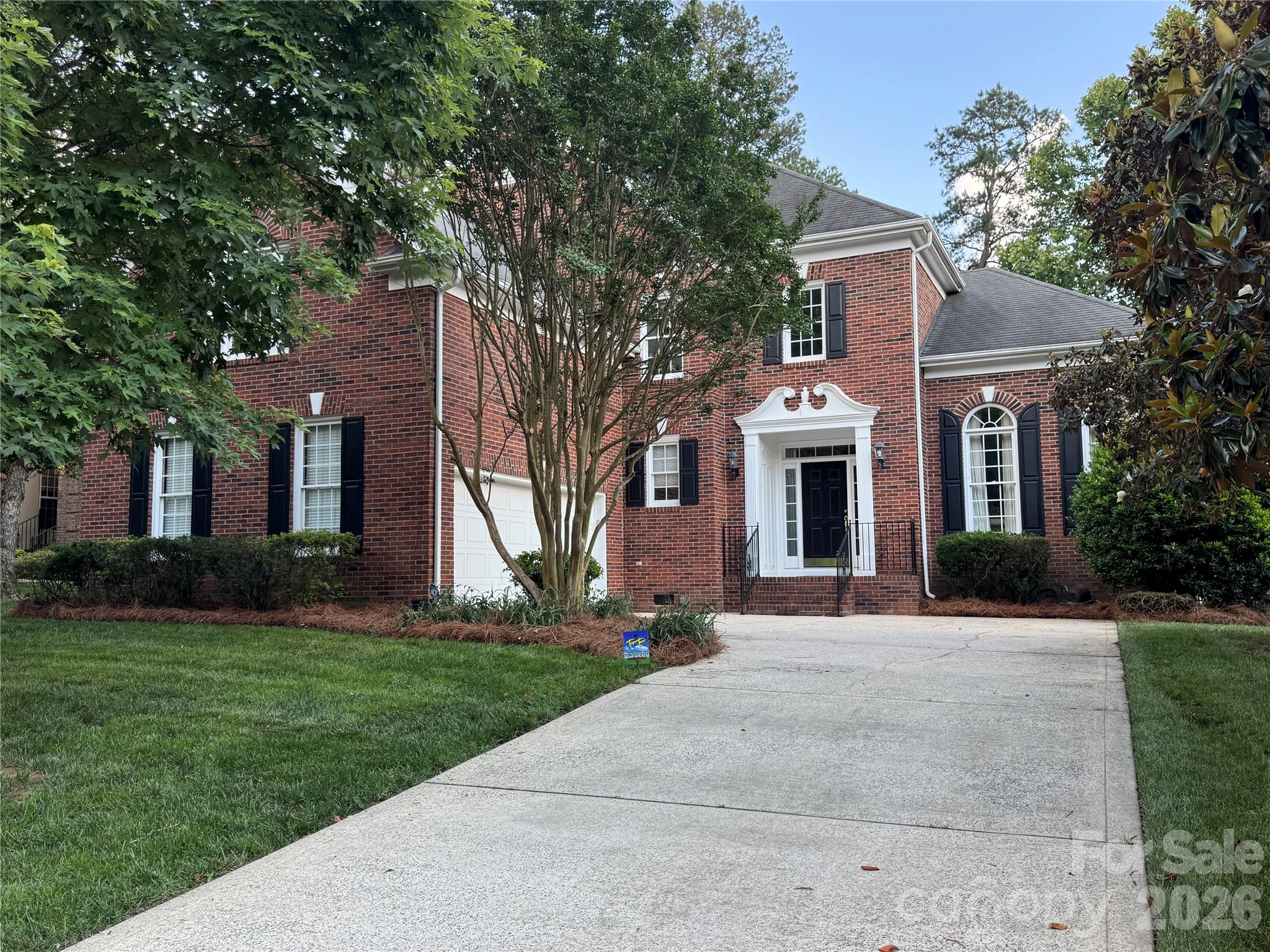 Beautiful 5-bed, 3-bath home on a quiet cul-de-sac in Davidson’s sought-after River Run community. Enjoy stunning fairway views, bright open living spaces, a spacious kitchen, and flexible bedroom options ideal for guests or work-from-home. Just steps from the Tennis Center, Pickleball courts, Pool, and Fitness facilities. (Membership required for River Run amenities.) Exceptional outdoor living and prime golf-course frontage make this a rare opportunity. This home truly has it all and won’t last long.