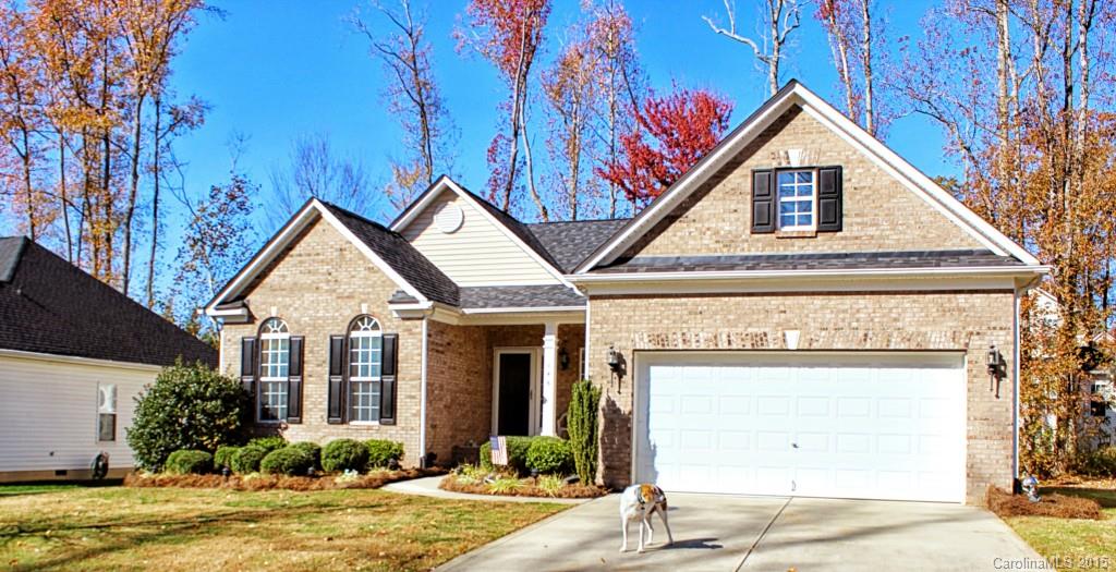 Seller is offering $5,000 in closing costs/upgrades to Buyer! Gorgeous and spacious ranch in desirable Fort Mill features neutral paint and carpet. Open kitchen has breakfast bar, maple cabinets, and stainless appliances. Vaulted sun room is off the kitchen with access to deck. Family room has gas fireplace and surround sound! Spacious Master Bedroom with trey ceiling. Master bath has separate shower and jetted tub with double sinks. Invisible pet fenced installed in yard. New Roof in 2014!