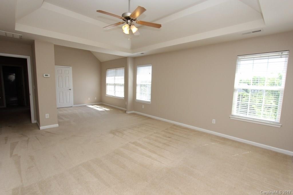 Sandy Pointe - Residential