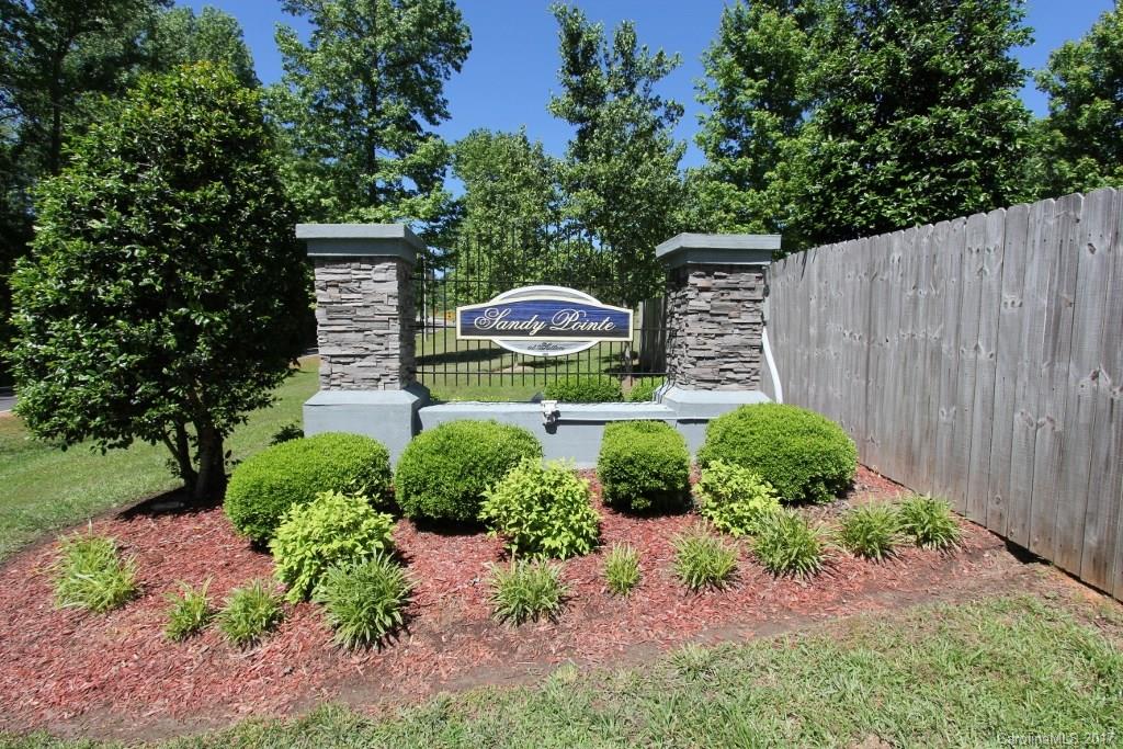 Sandy Pointe - Residential