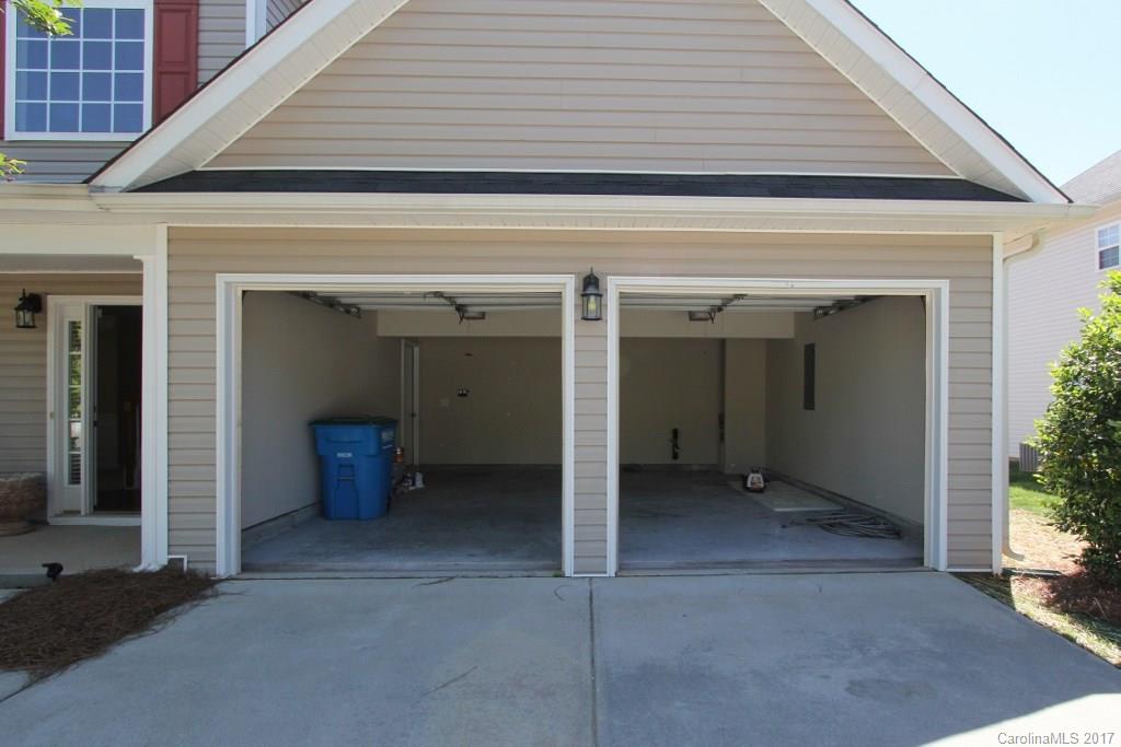 Sandy Pointe - Residential
