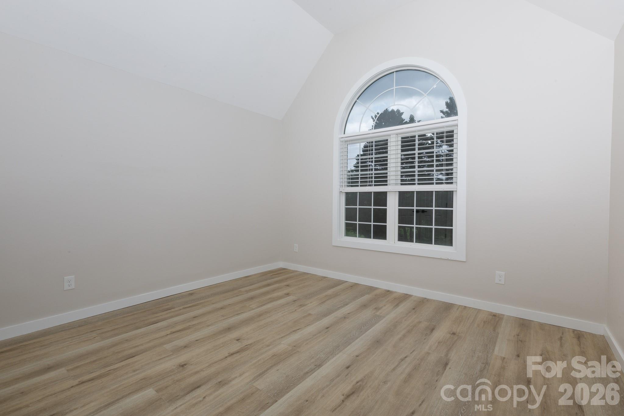 Royal Oaks - Residential