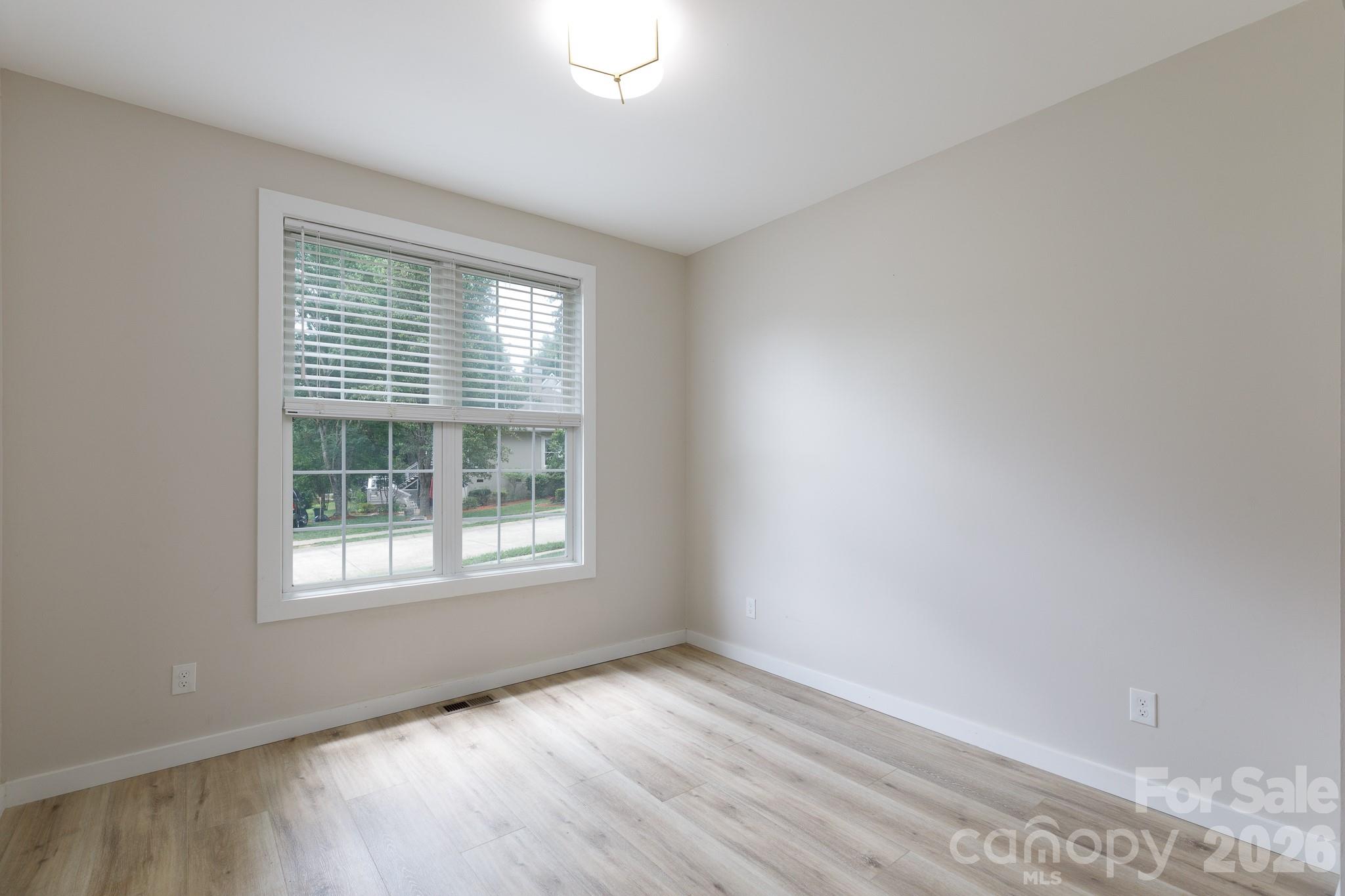 Royal Oaks - Residential