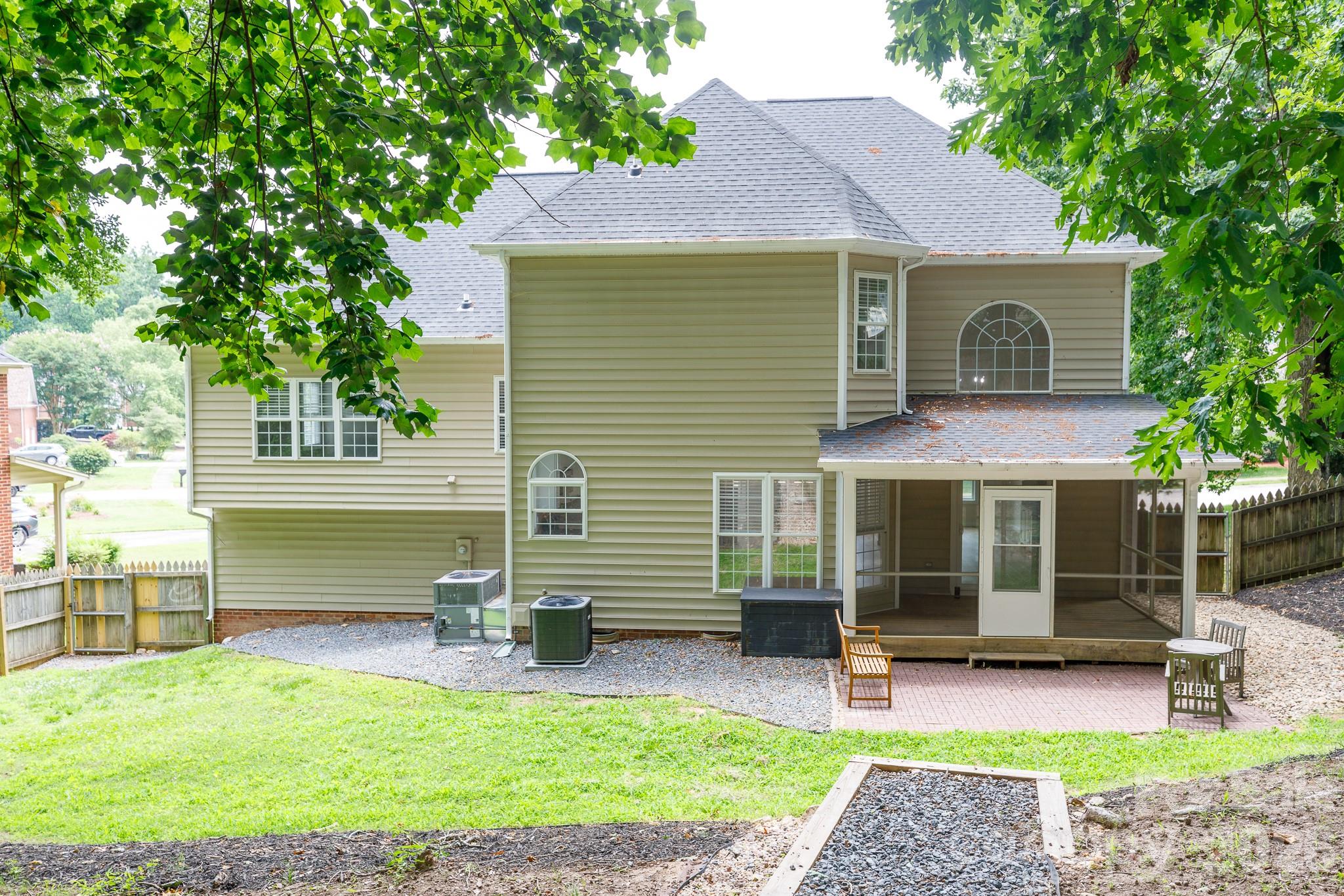 Royal Oaks - Residential