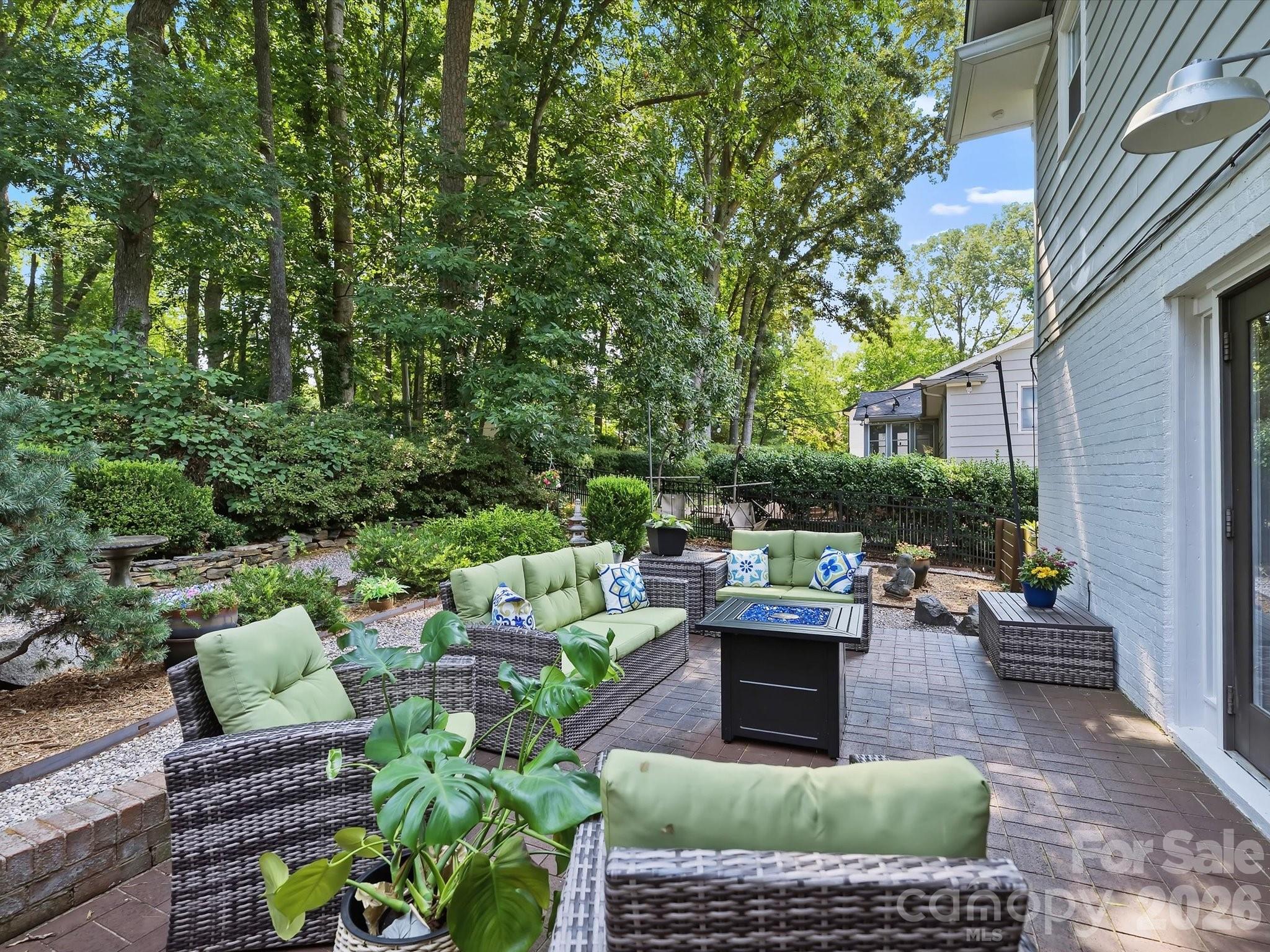 Lansdowne - Residential