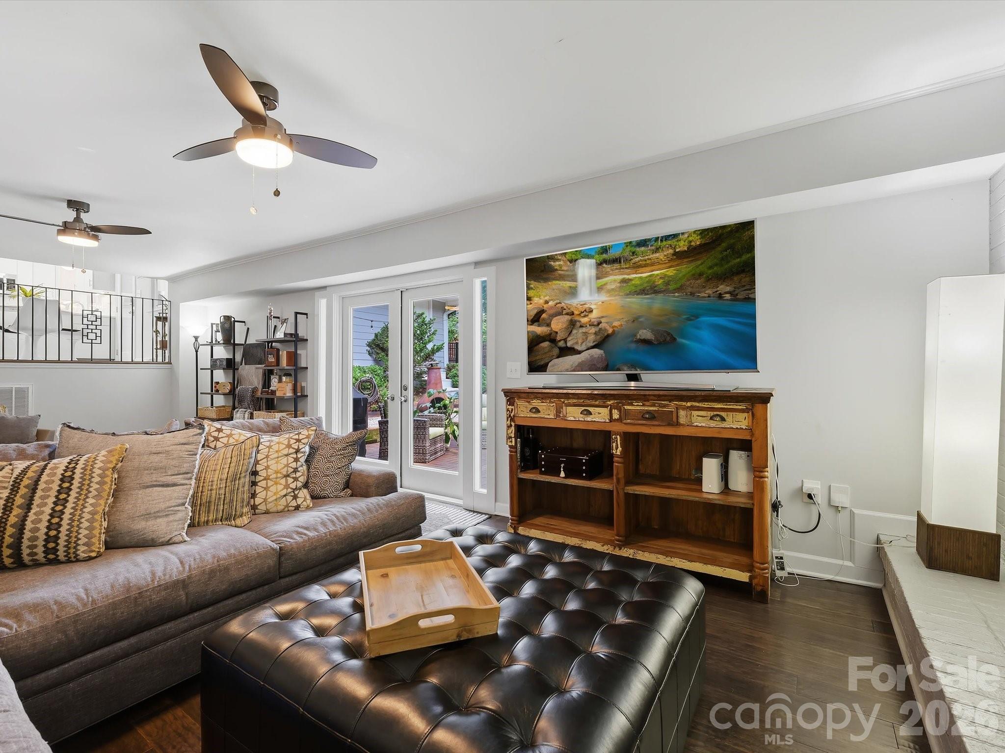 Lansdowne - Residential