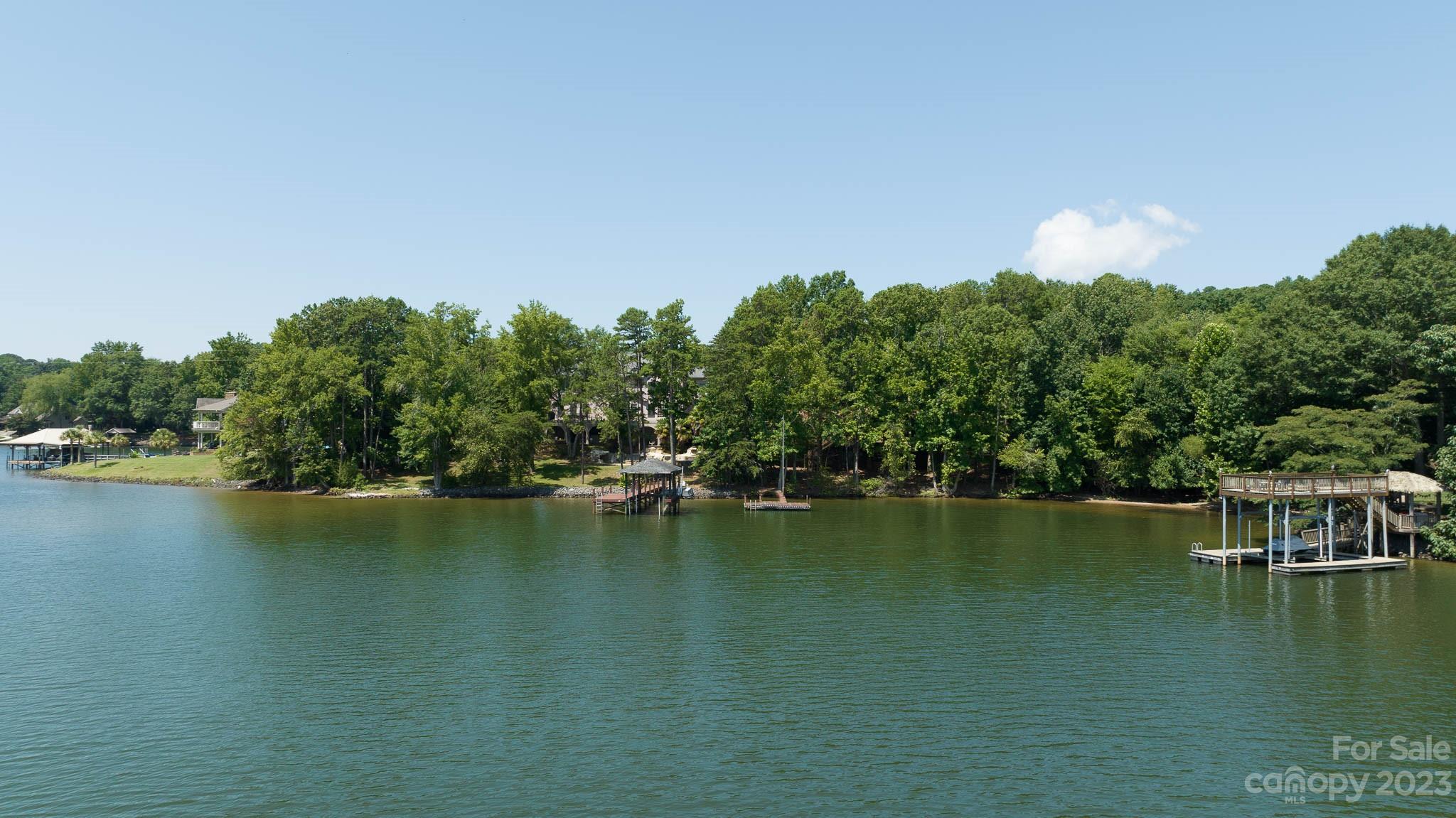 Tega Cay - Residential