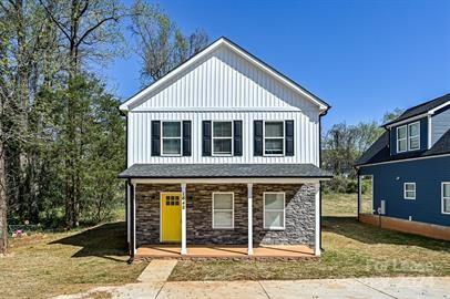 1648 W. Main Street, Rock Hill SC 29732

This stunning 3 bedroom, open concept home is located minutes from downtown Rock Hill! Be the first to live in this new construction home and enjoy its many modern upgrades! 

This home features: 

*An open living space and kitchen, providing a great space to spend time with loved ones! 
*Spacious white kitchen cabinets with plenty of room for storage
*All new stainless-steel appliances provided 
*Kitchen island providing extra space 
*Owner's suite with private bathroom featuring a double-sink vanity
*Modern light fixtures throughout 
*Plenty of parking space 
*Washer/Dryer Connections 

With its many great features and convenient location, this property is sure to go fast!