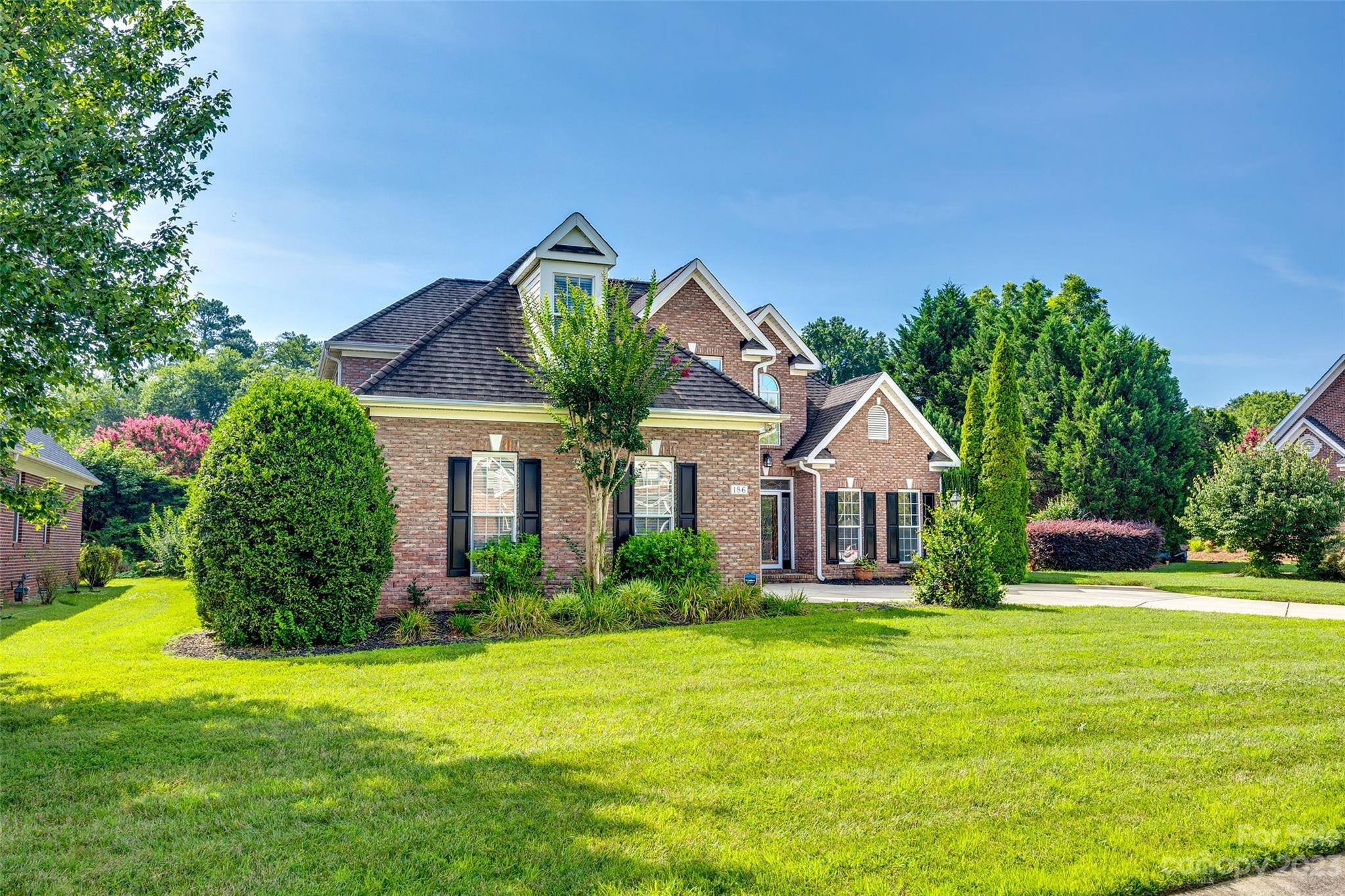 Lake Club Commons - Residential
