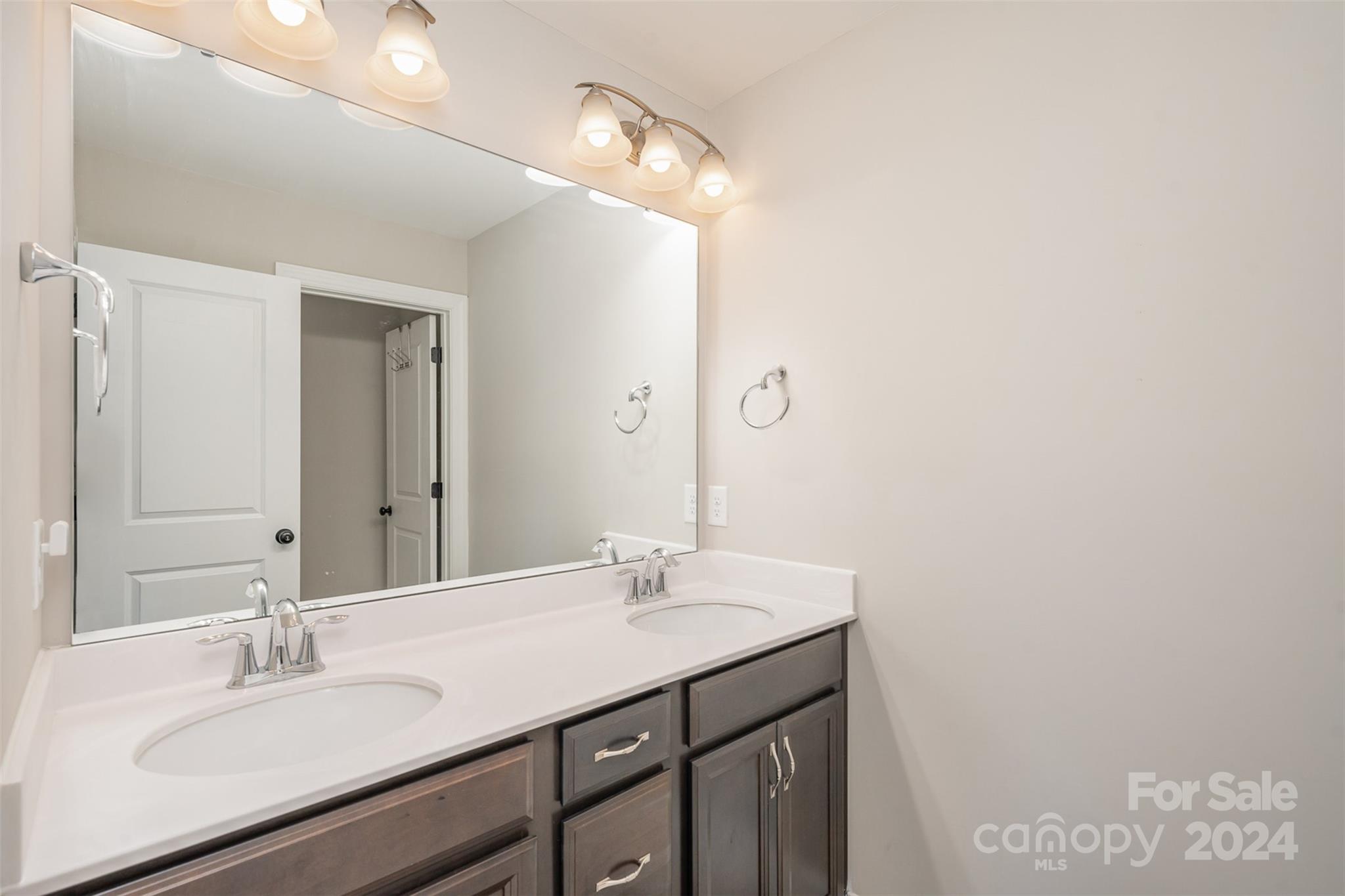 Oakland Pointe - Residential