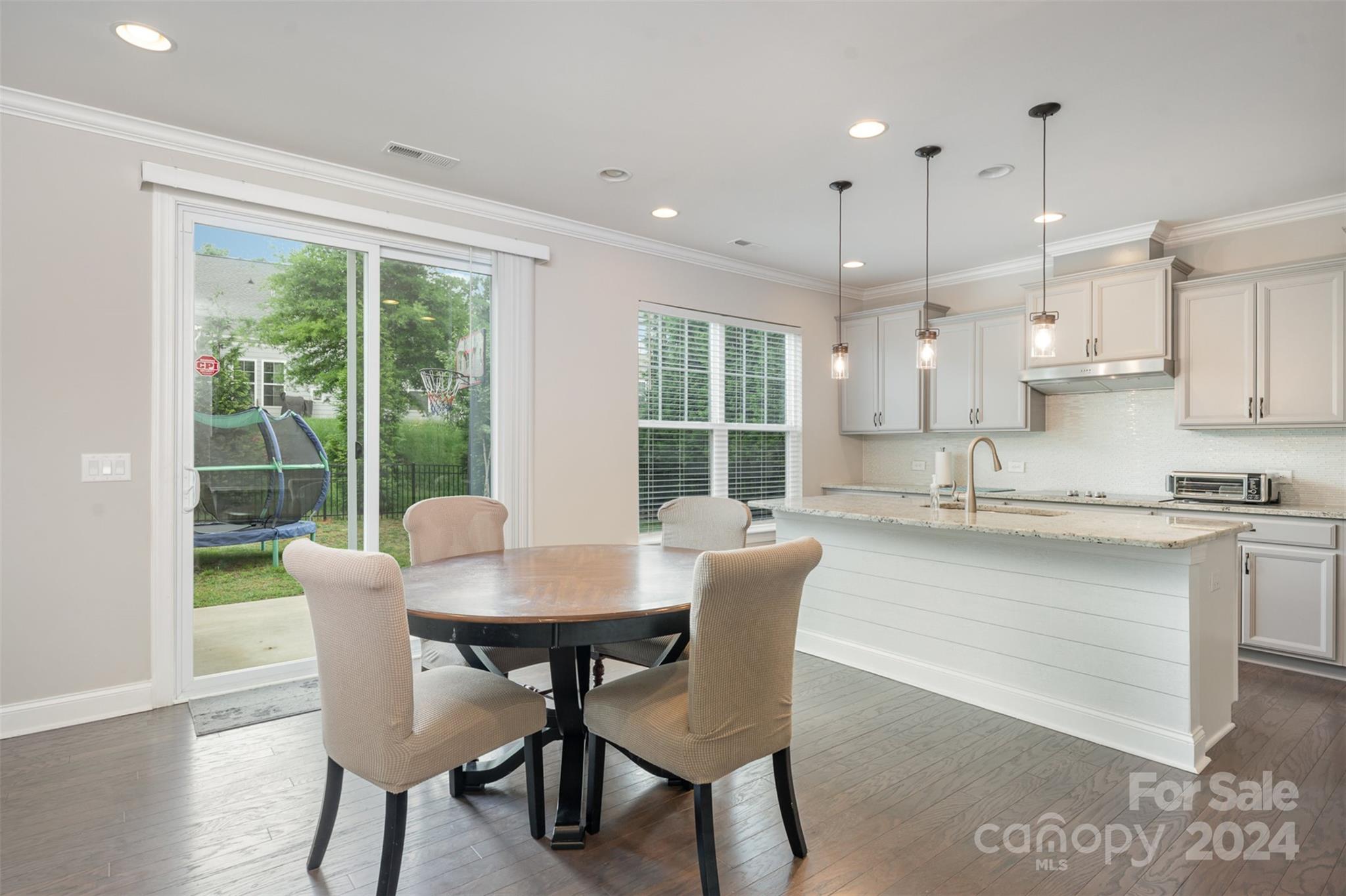 Oakland Pointe - Residential