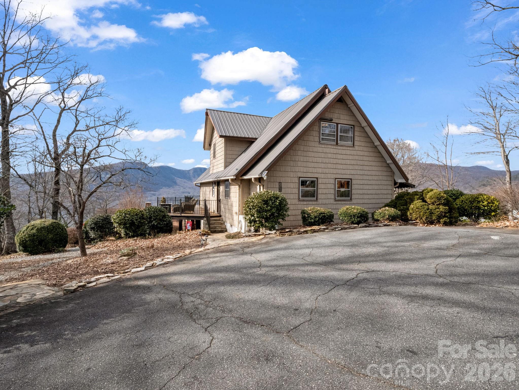 Rumbling Bald on Lake Lure - Residential