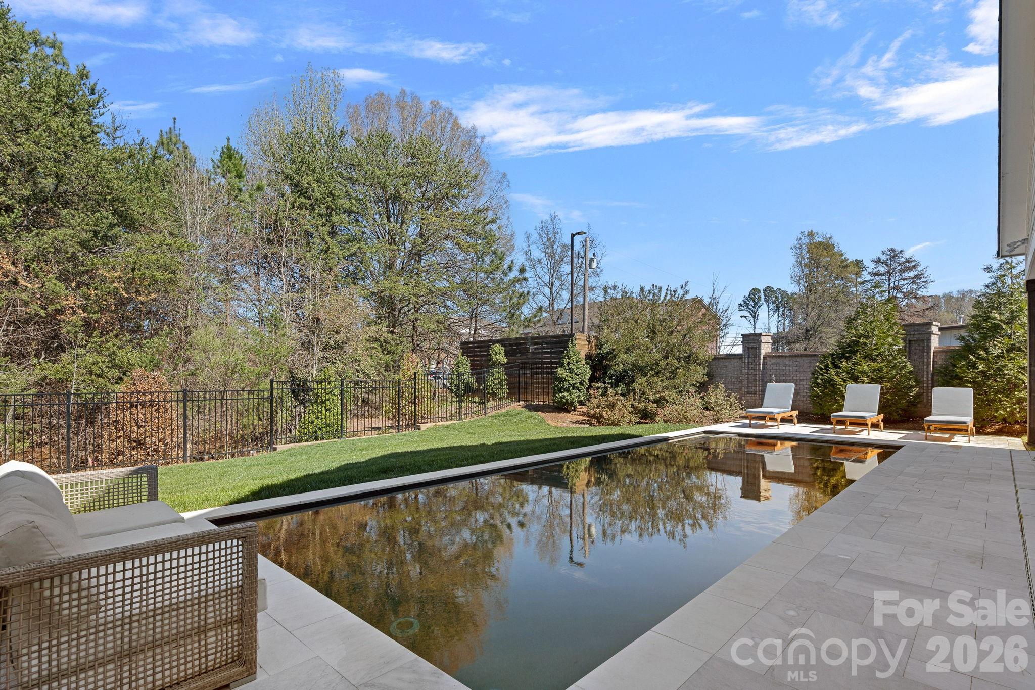 Cambridge Square - Residential