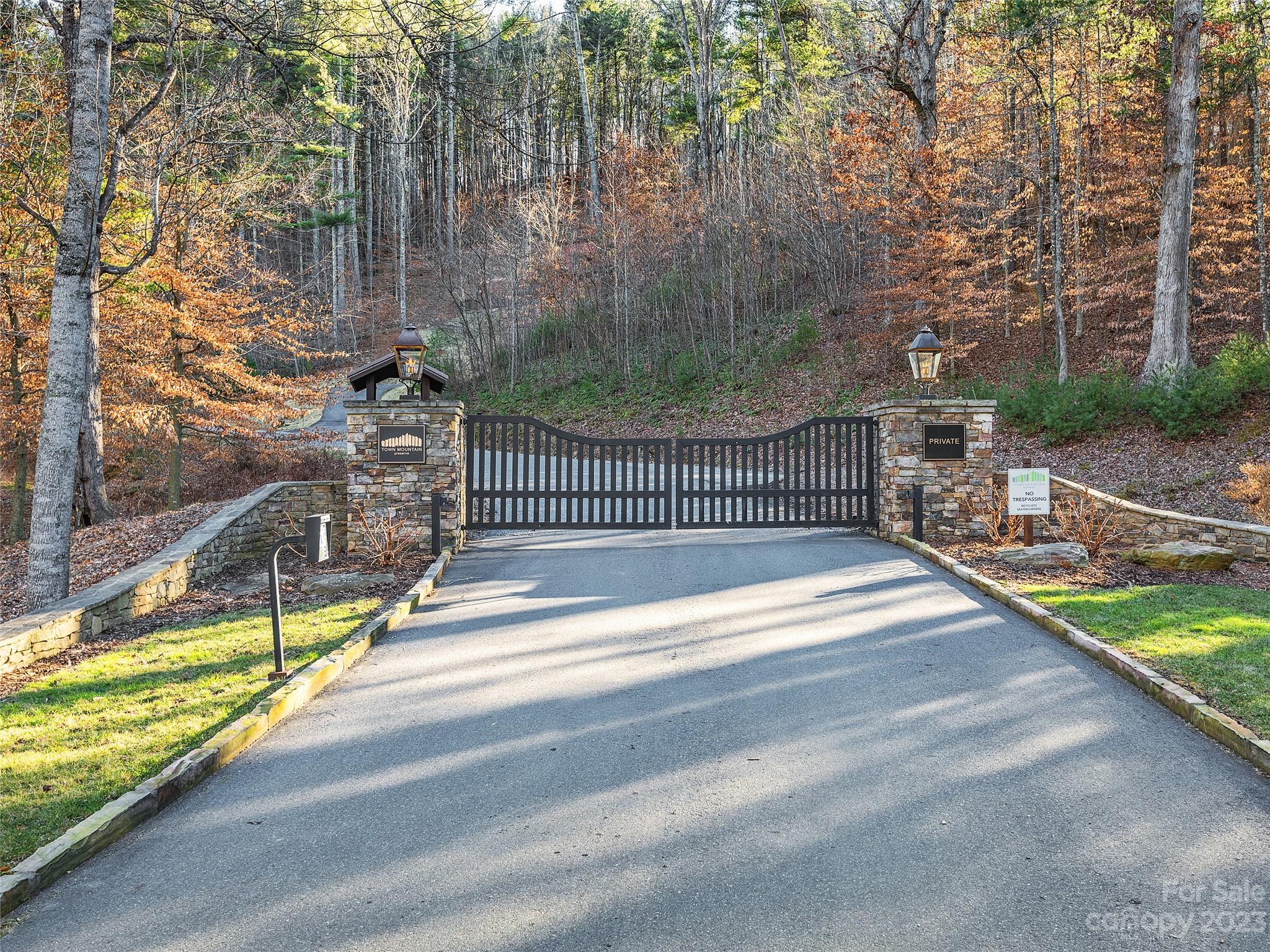 Town Mountain Preserve - Residential