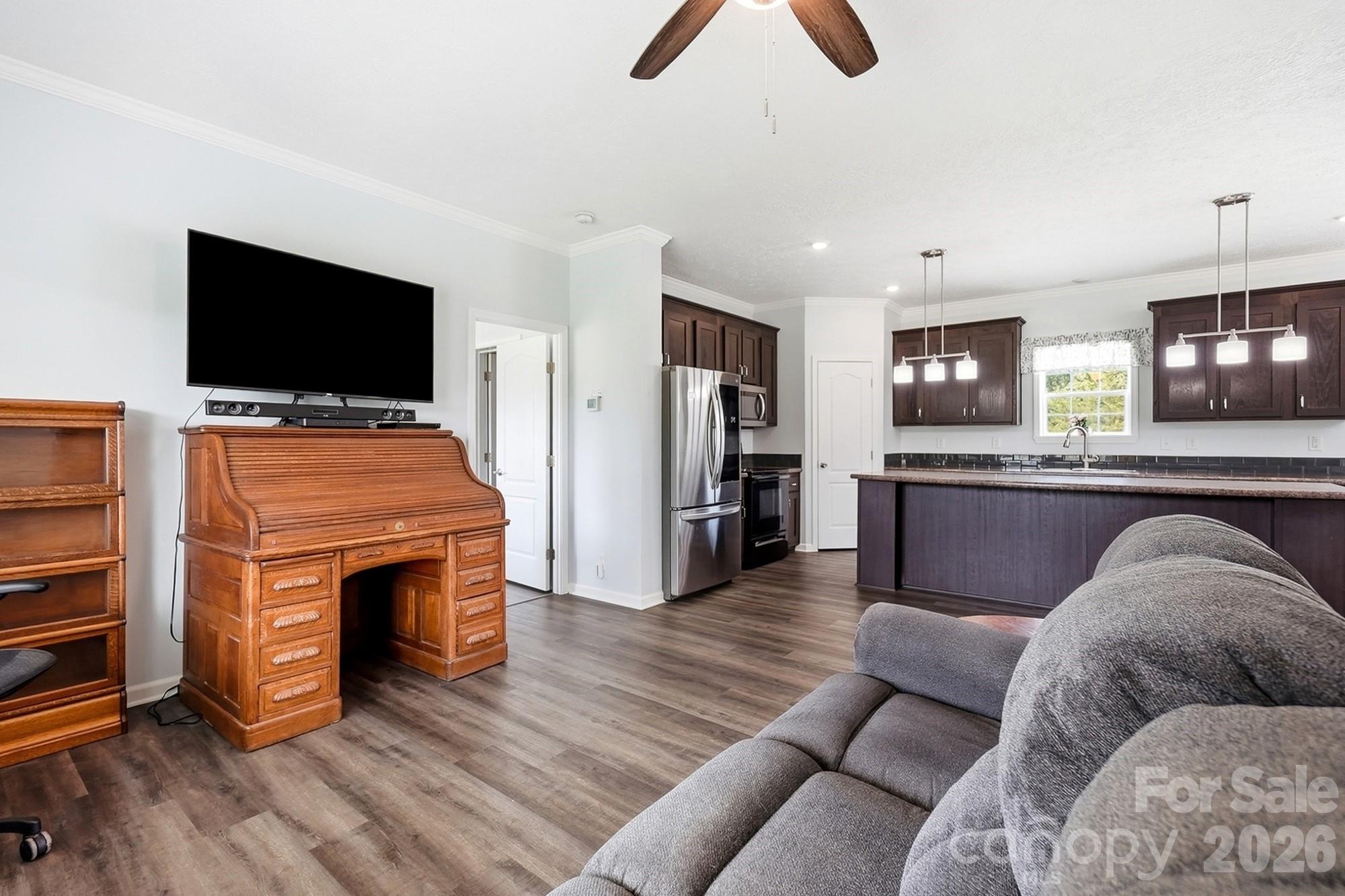Mallard Lakes - Residential